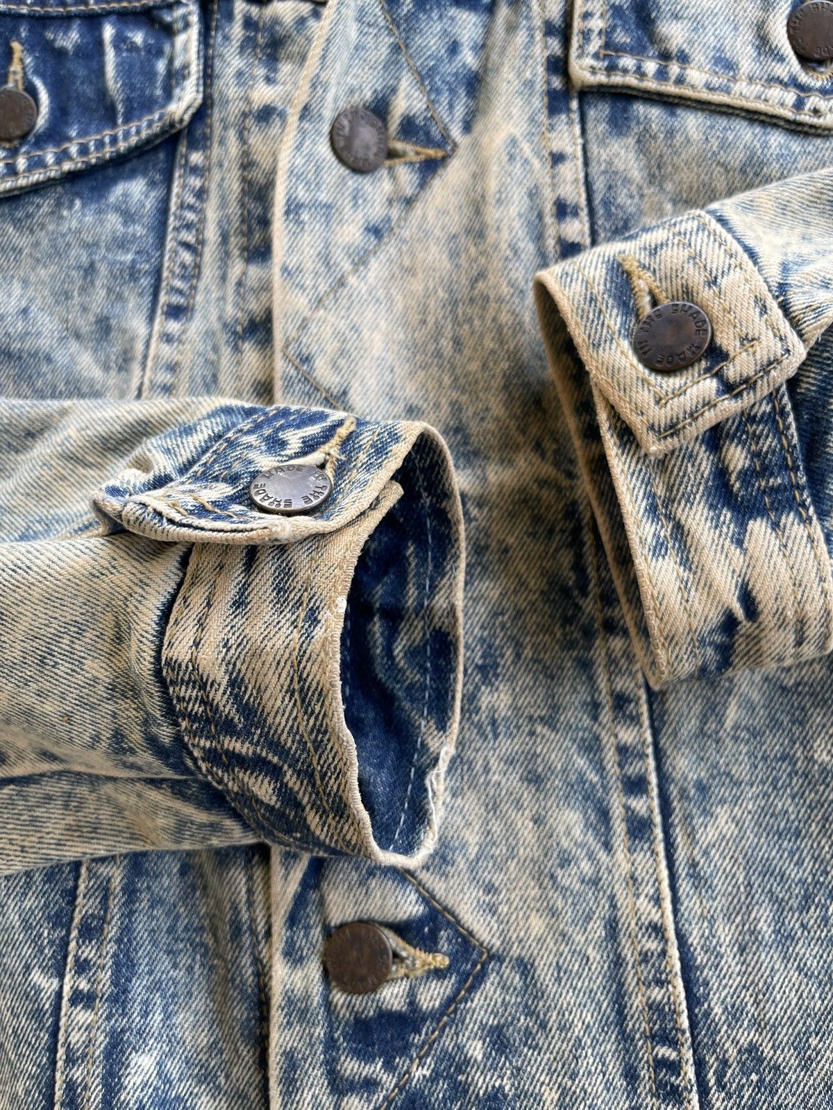 Vintage Vintage Dallas Cowboys Dusted Denim Acid Wash Jacket Size US L / EU 52-54 / 3 - 15 Thumbnail