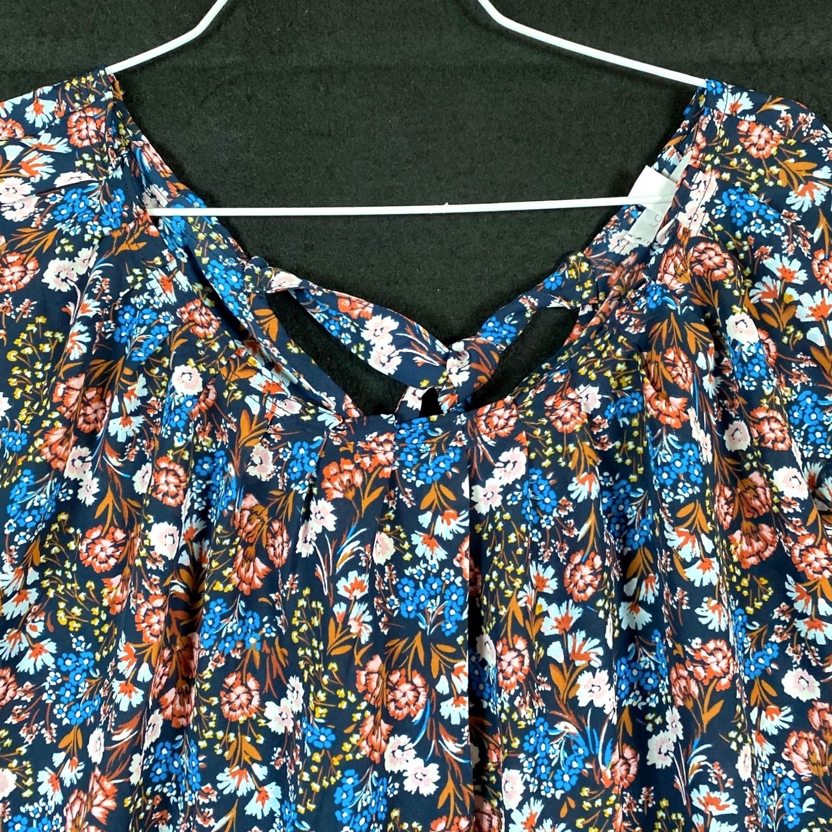 Lauren Conrad Lauren Conrad Blouse Short Sleeve Floral Multi Pleated Back Tie Small Womens Shirt Size S / US 4 / IT 40 - 2 Thumbnail
