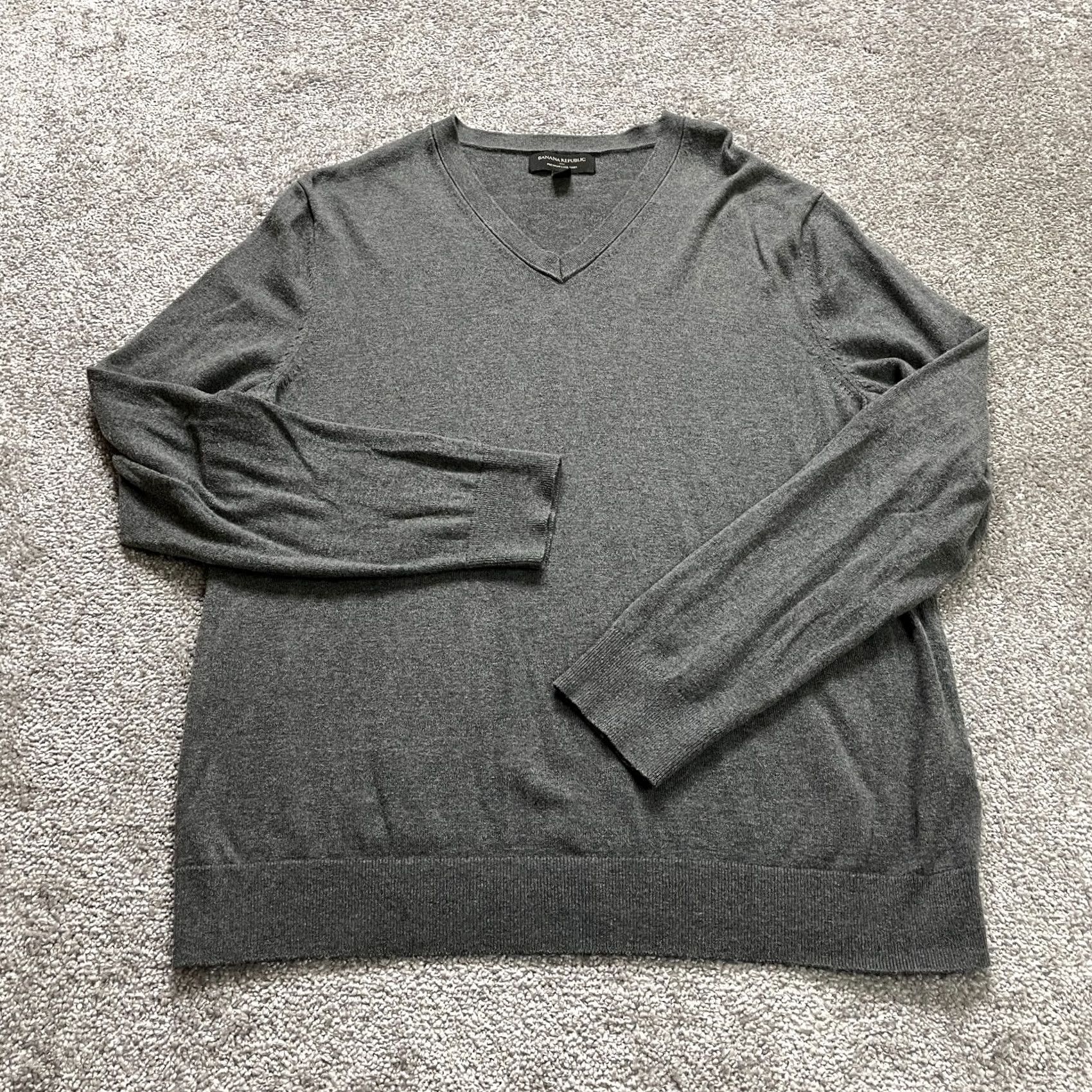 Banana Republic Banana Republic Sweater Mens Large Gray V Neck Premium Luxe Cashmere Silk Cotton Visco­se Knit Pullover Size US L / EU 52-54 / 3 - 2 Thumbnail