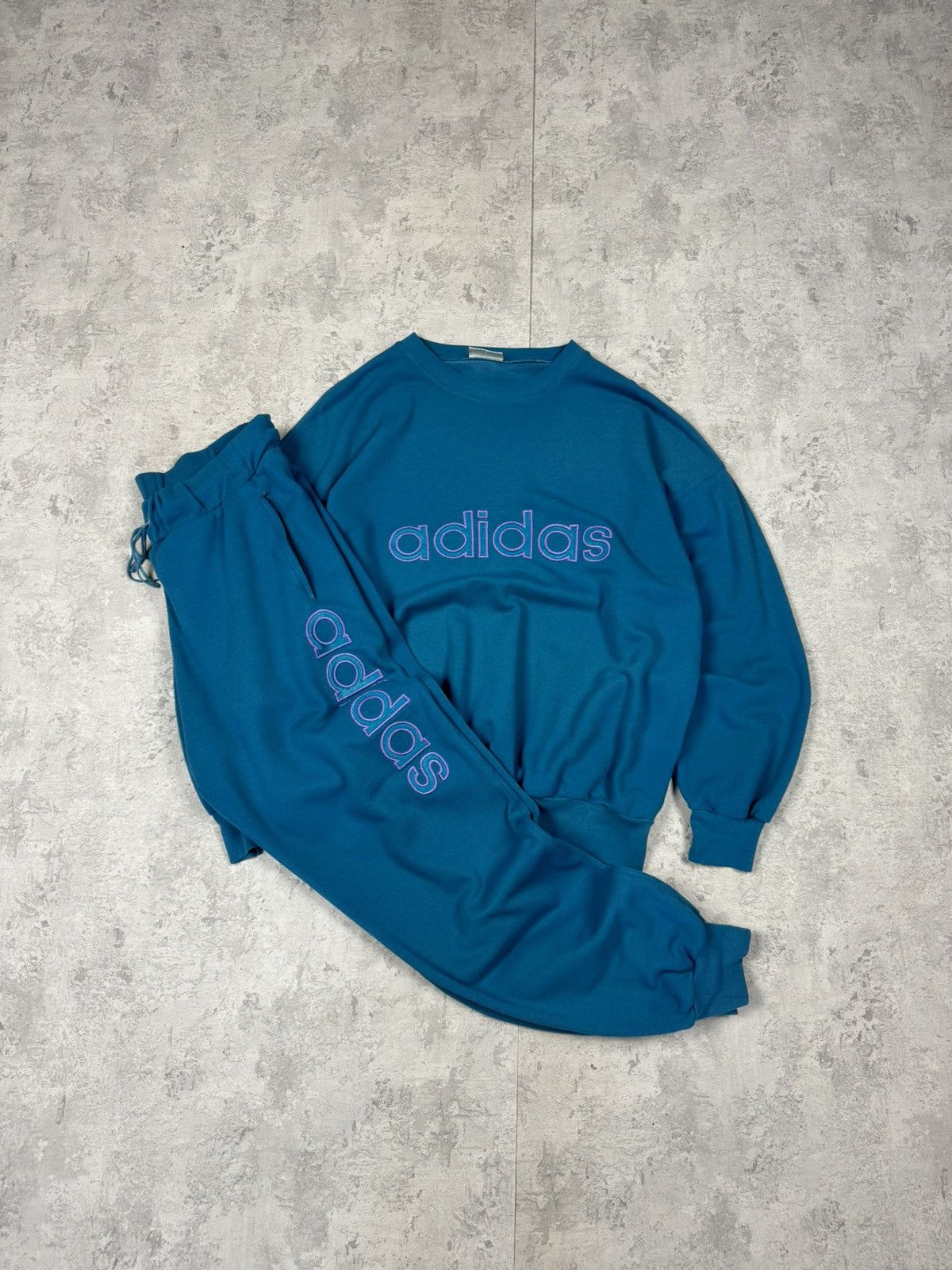 Adidas Vintage 90s RARE Men's ADIDAS Big Logo Blue Tracksuit Size L Size US L / EU 52-54 / 3 - 1 Thumbnail