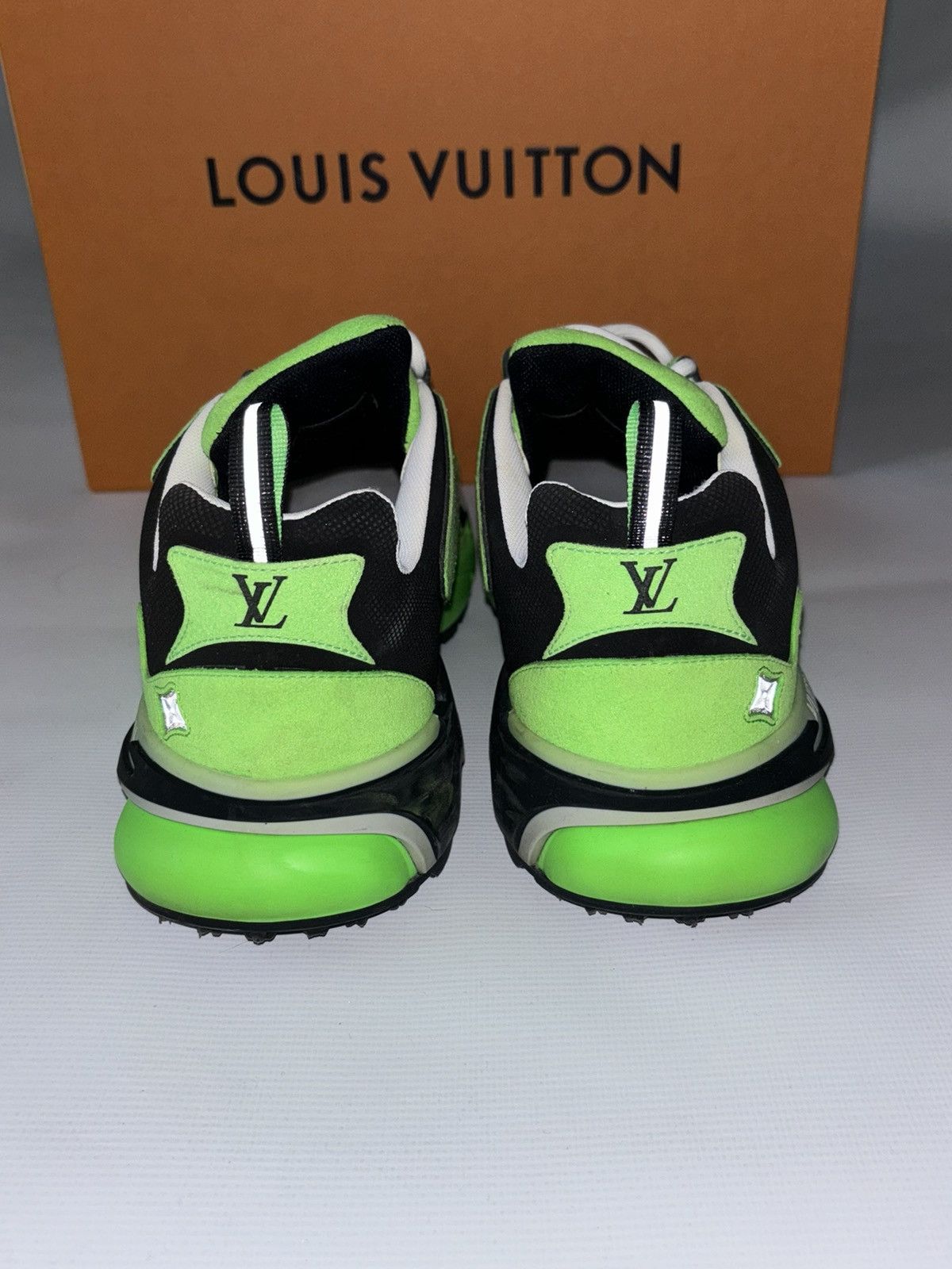 Louis Vuitton Louis Vuitton LV Trainers sneakers Size US 9 / EU 42 - 4 Thumbnail