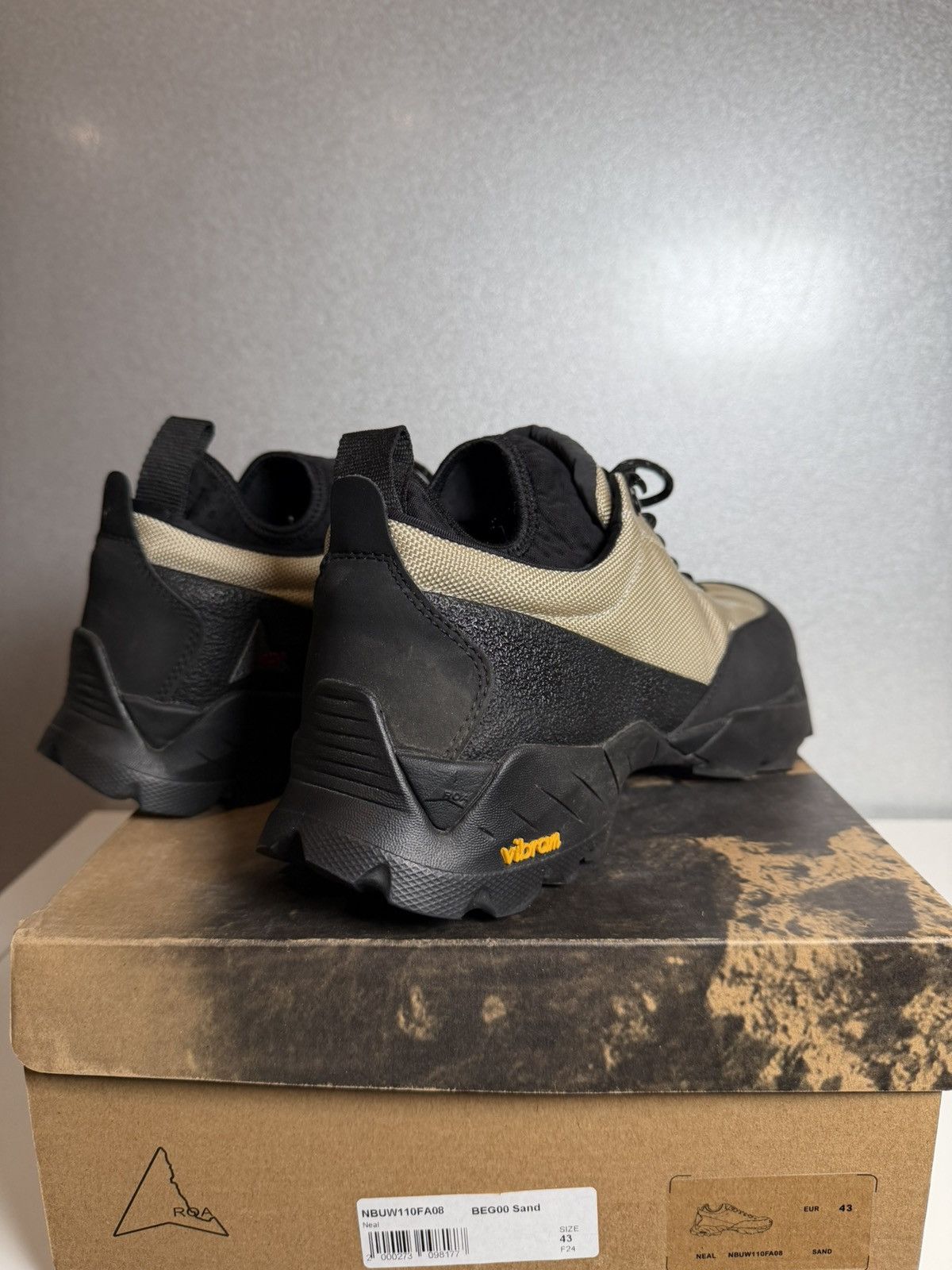 ROA ROA Neal Low Top Hiking Shoe Sand Size 43 Size US 10 / EU 43 - 2 Thumbnail