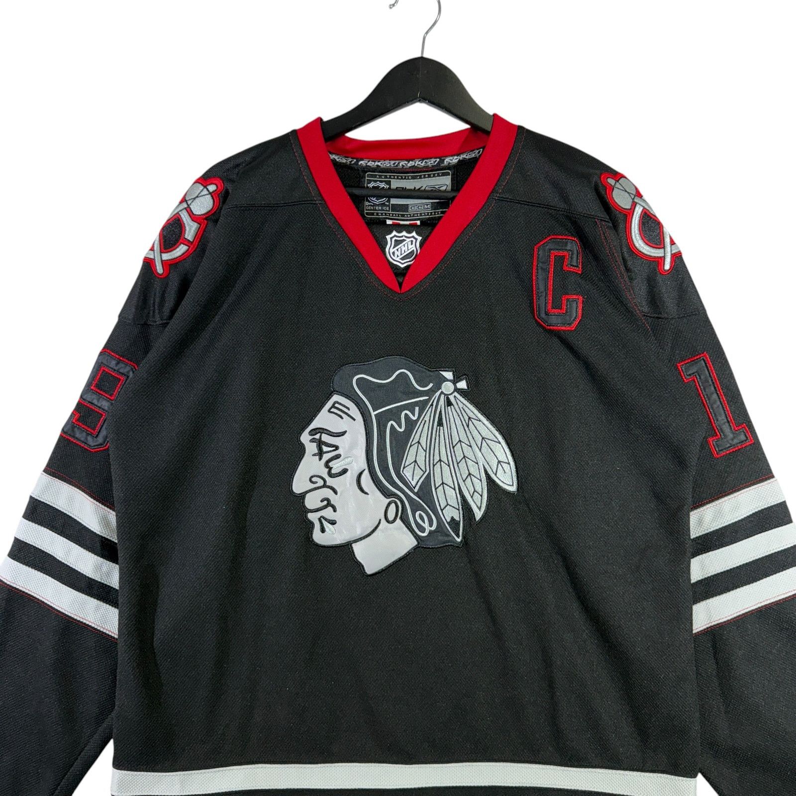 Reebok Vintage Chicago Blackhawks Jonathan Toews #19 NHL Jersey XL Size US XL / EU 56 / 4 - 2 Thumbnail