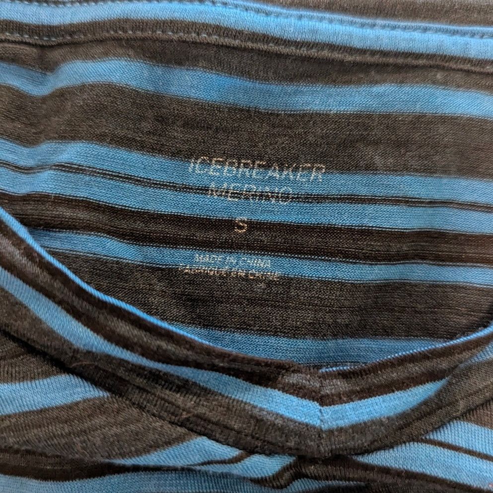 Other Icebreaker Women's Wool Blue Striped V-Neck T-Shirt Small Size S / US 4 / IT 40 - 4 Thumbnail