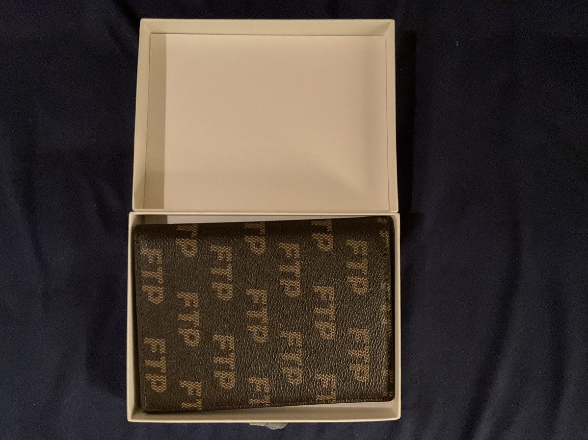 Fuck The Population × Hypebeast FTP Logo Repete Leather Passport Holder Brown Size ONE SIZE - 1 Thumbnail