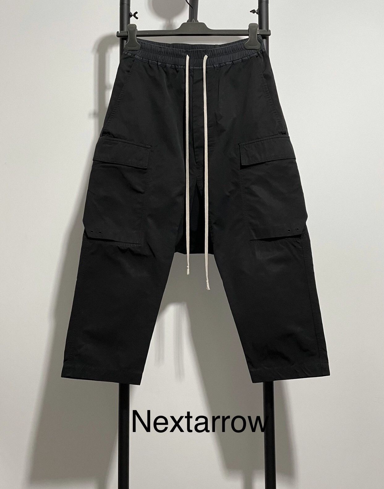 Rick Owens Rick Owens RO cropped pants 2412-Nextarrow Size US 36 / EU 52 - 1 Thumbnail