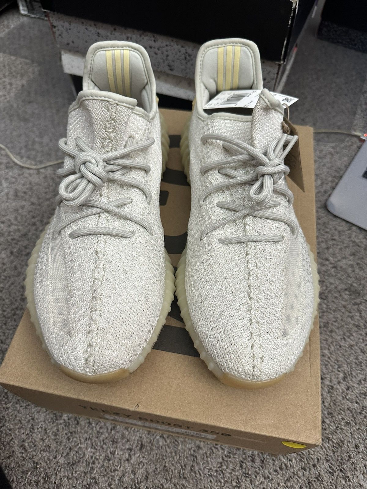 Yeezy Adidas yeezy 350 light - size 12 Size US 12 / EU 45 - 5 Thumbnail