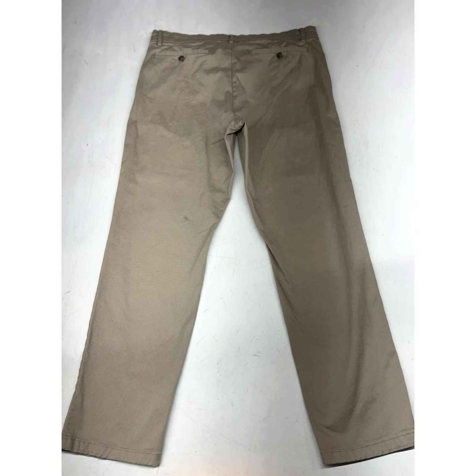 Banana Republic Banana Republic Chino Pants Athletic Fit 36x30 Mens Beige Solid Tapered Front Pockets Work Casual Bureau City College Preppy Vintage No Size US 36 / EU 52 - 7 Thumbnail