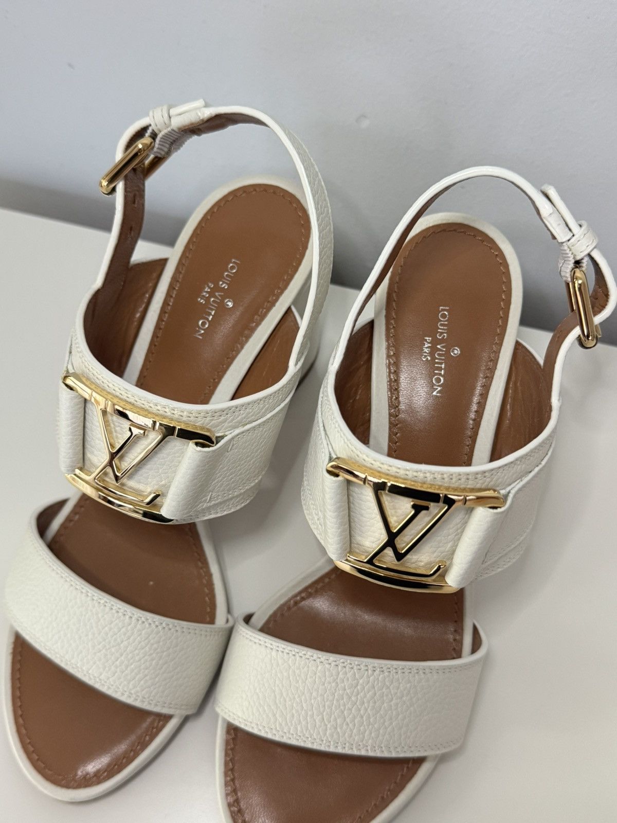 Louis Vuitton Louis Vuitton Horizon Sandals Size US 7 / IT 37 - 5 Thumbnail