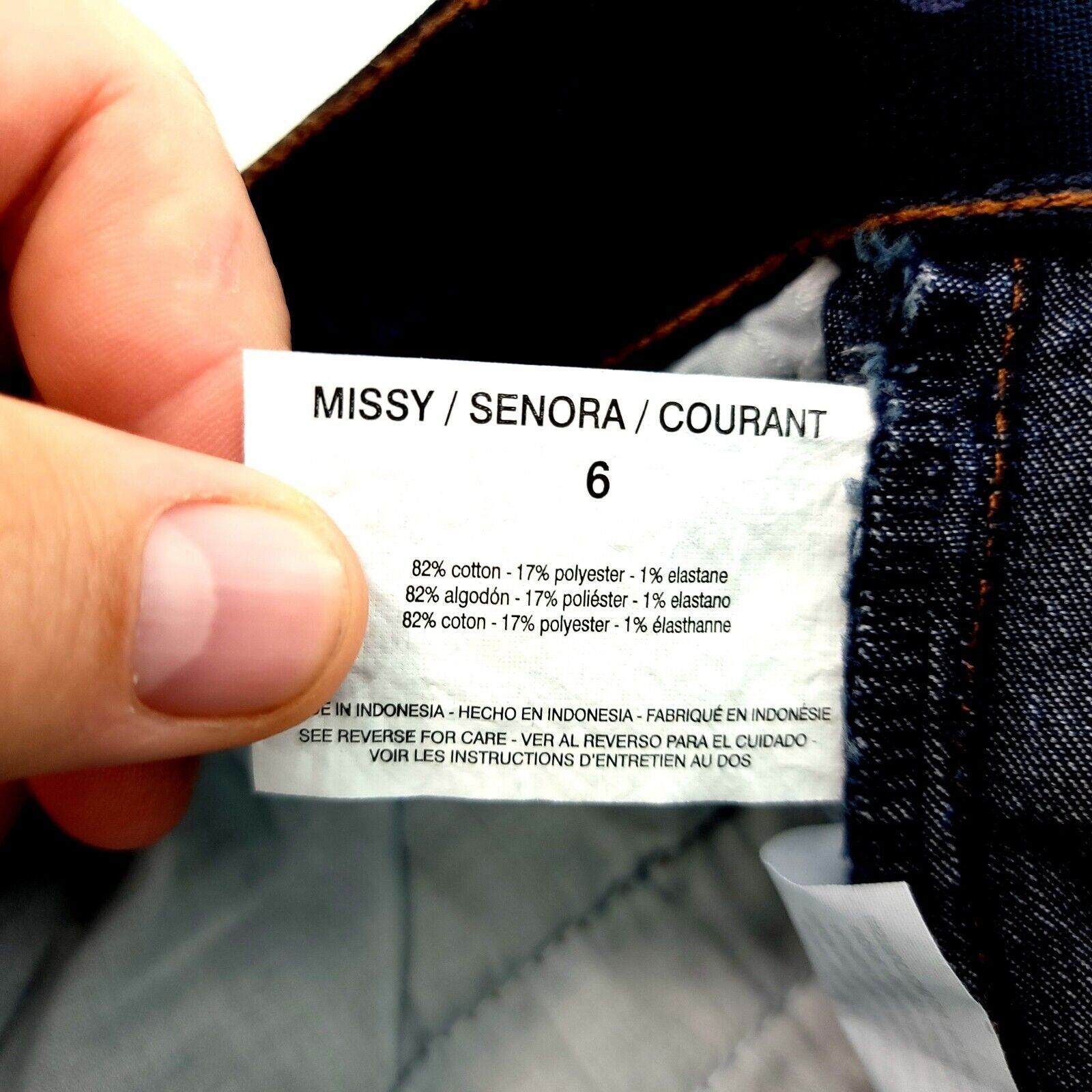 Gloria Vanderbilt NEW Gloria Vanderbilt Missy Elastic Waist Denim Capri Jeans Size 31" - 10 Thumbnail