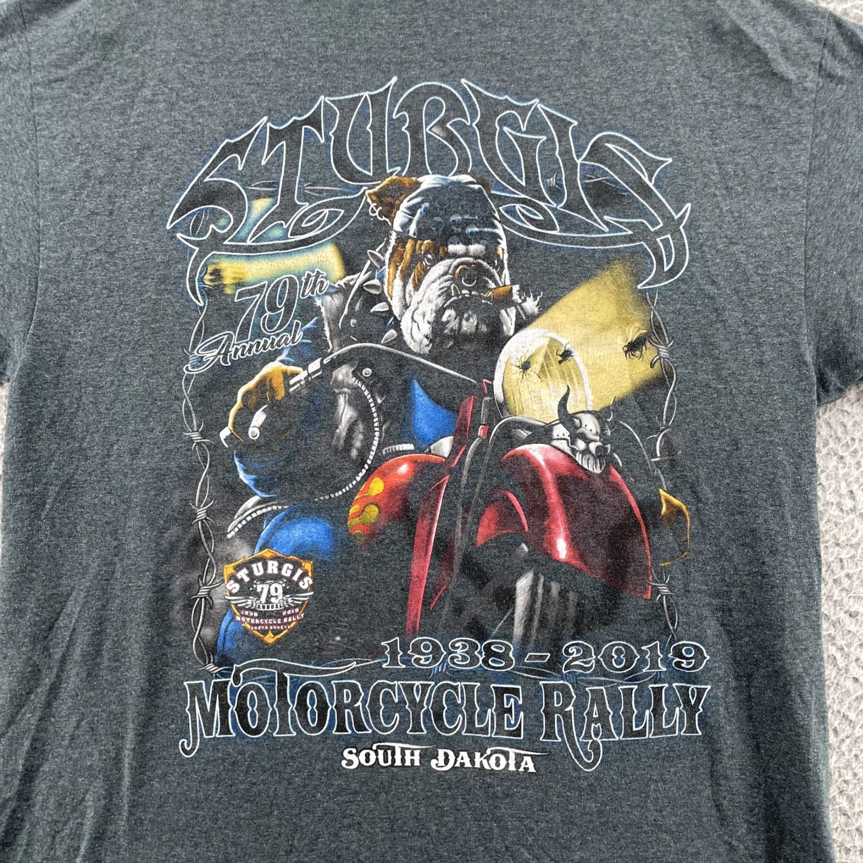Gildan VINTAGE Gildan Shirt L 79th Annual Sturgis Motorcycle Rally South Dakota Biker Dog Gray Cotton Graphic Print Crew Neck Short Sleeve Mens T-Shirt Size US L / EU 52-54 / 3 - 2 Thumbnail
