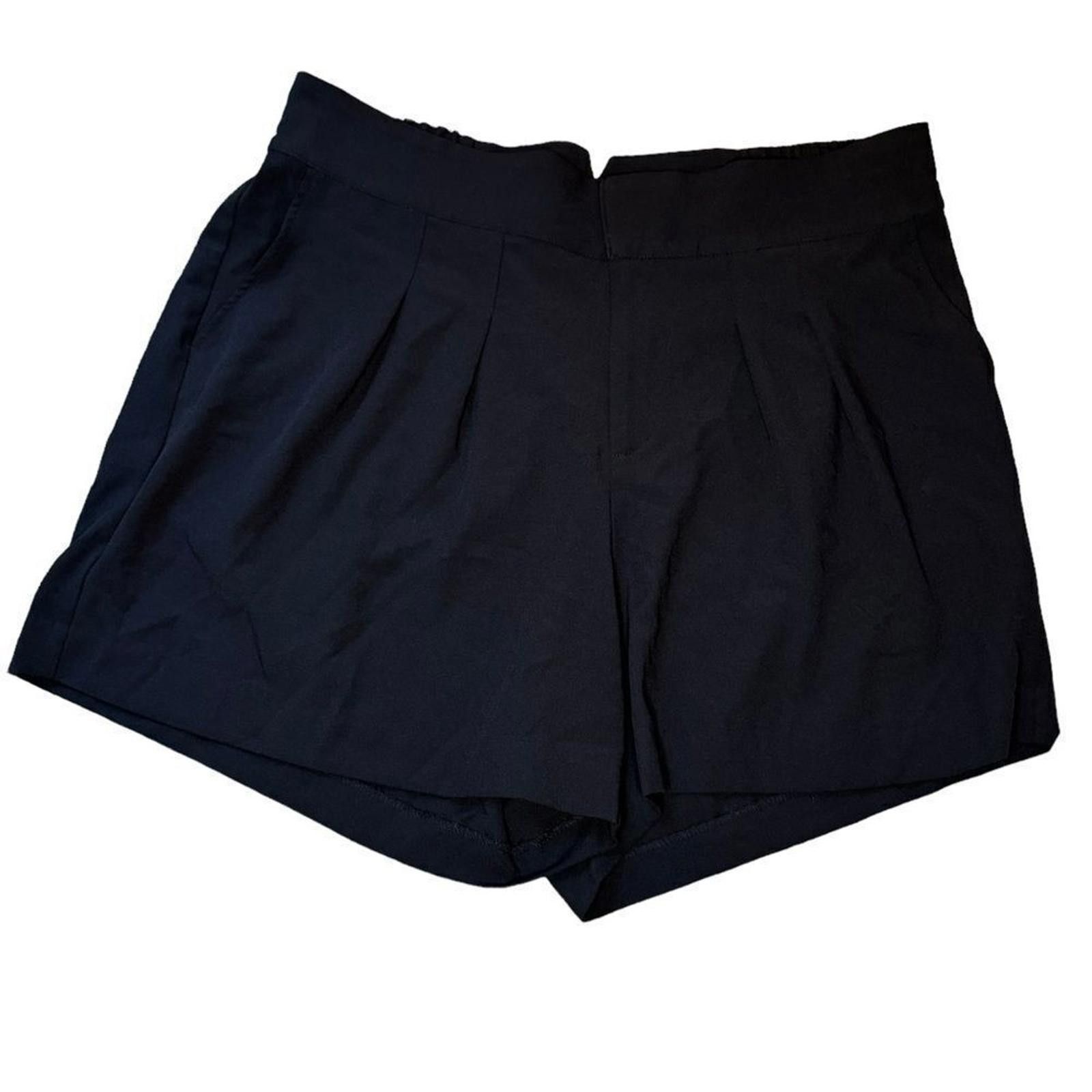 Designer NEW. Torrid Plus Size Wide Leg Studio Crepe Short. Size 16. Size 38" / US 16 / IT 52 - 7 Thumbnail