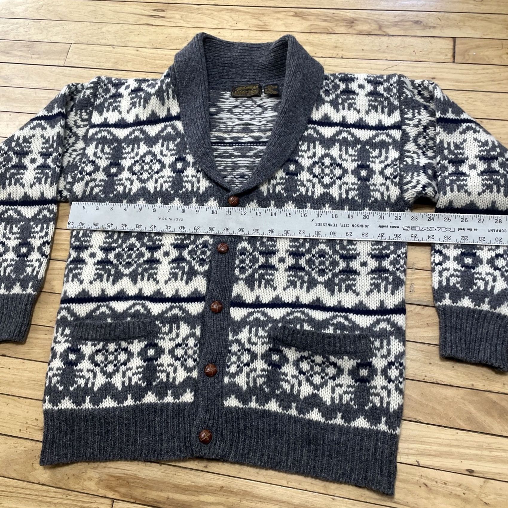 Eddie Bauer VINTAGE Eddie Bauer Cardigan Men L Wool Geometric Knit Crew Neck Blue Gray Capsule 80s 90s Nordic Pattern Christmas Holiday Americana Rustic Size US L / EU 52-54 / 3 - 7 Thumbnail