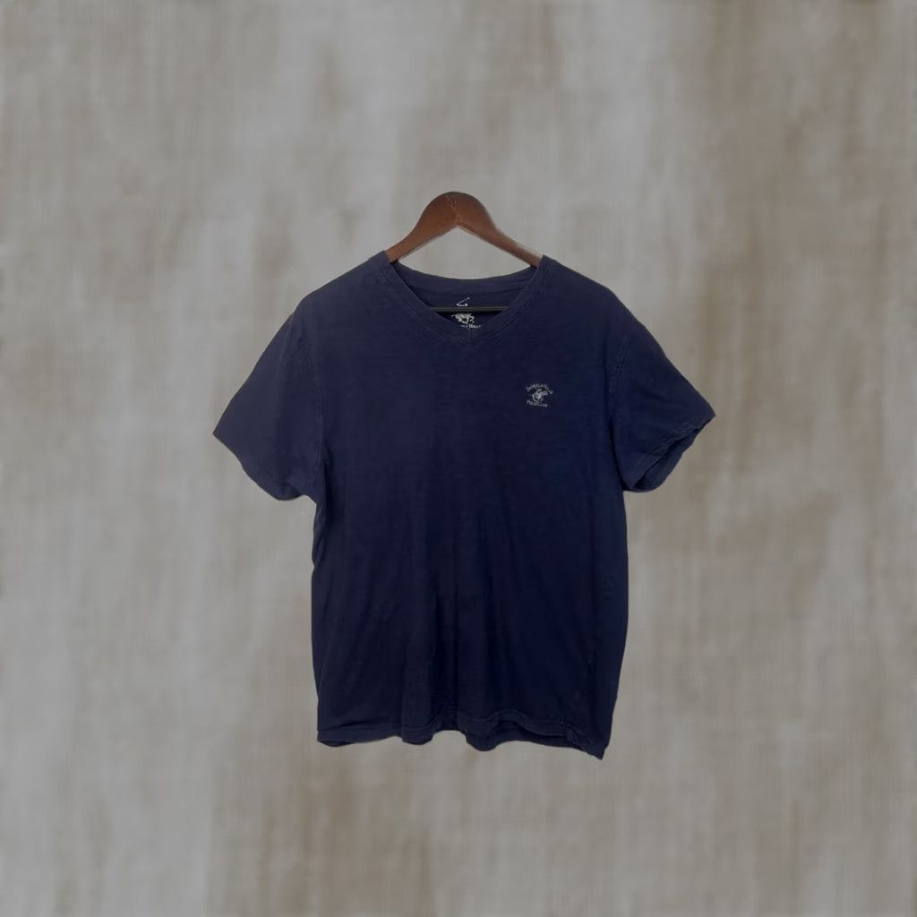 Beverly Hills Polo Club Beverly Hills Polo Club Navy Blue V-Neck T-Shirt M Men Regular Cotton Chest Logo Navy Blue 90s? Size US M / EU 48-50 / 2 - 1 Thumbnail