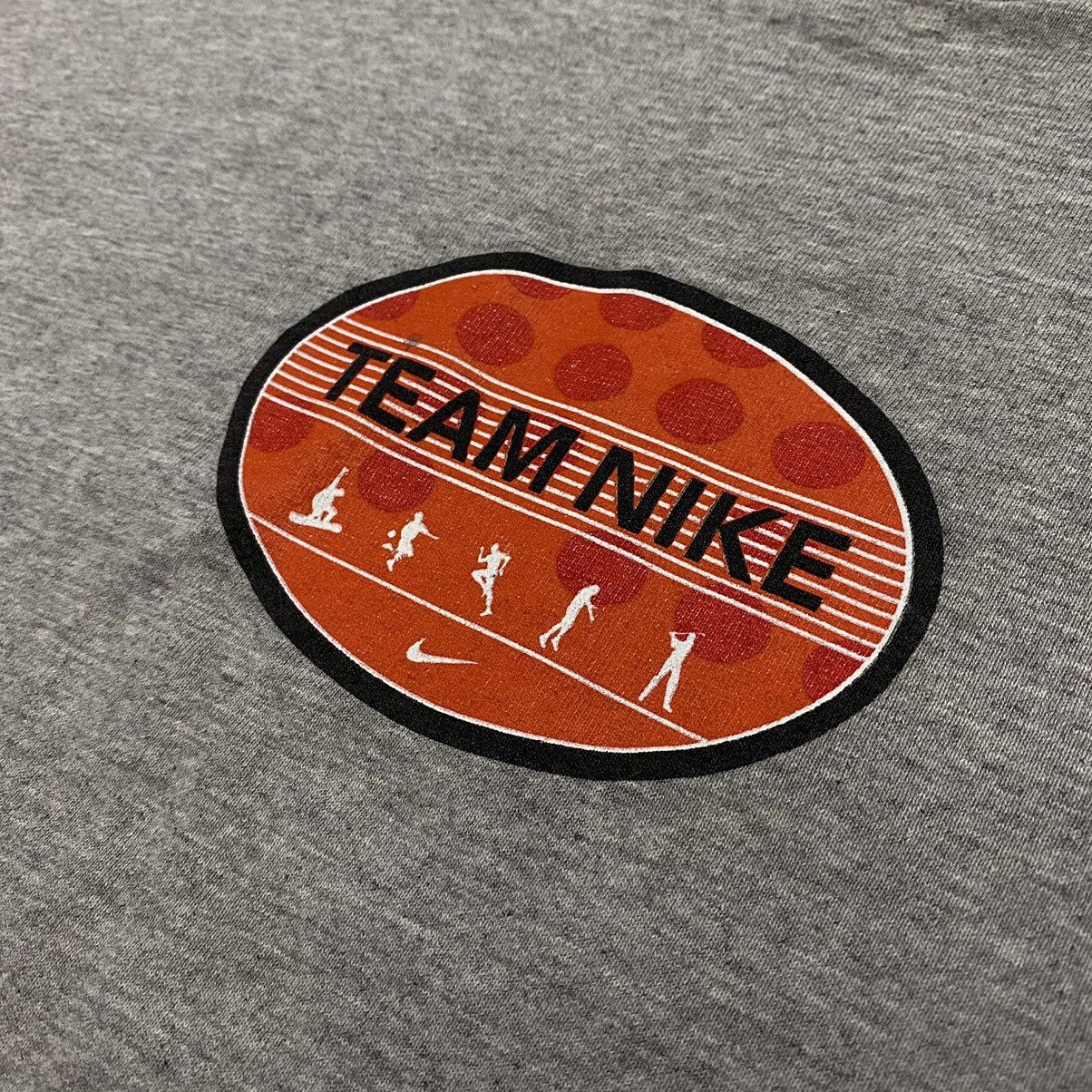Japanese Brand × Nike × Vintage Vtg Y2K Team Nike Staff Event Tee Promo Center Swoosh Size US L / EU 52-54 / 3 - 4 Thumbnail