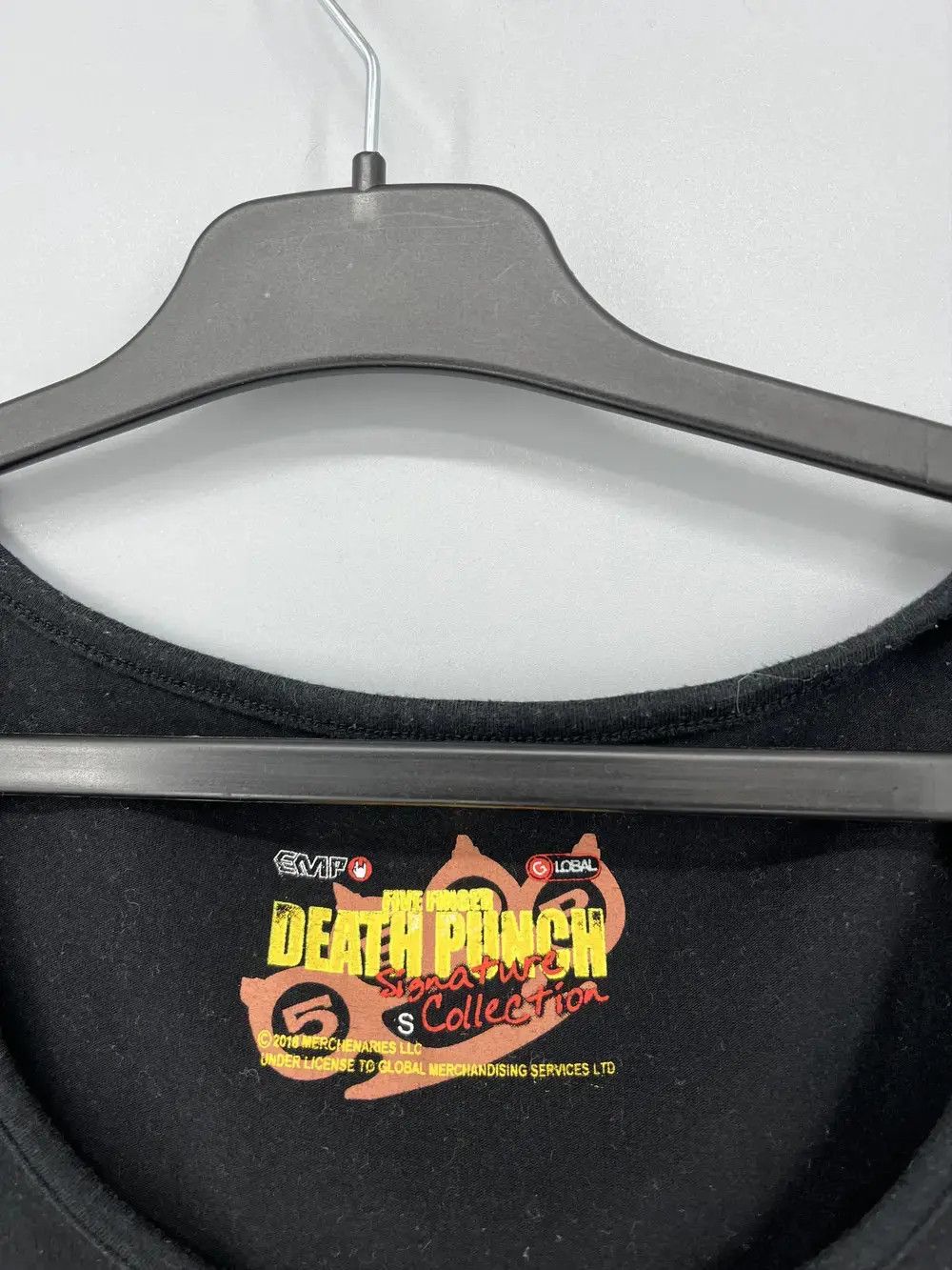 Band Tees Vintage Five Finger Death Punch streetwear vintage rock tee Size US S / EU 44-46 / 1 - 7 Thumbnail