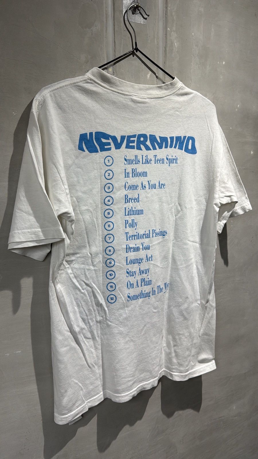 Vintage Vintage 2002 nirvana nevermind tshirt Size US S / EU 44-46 / 1 - 7 Thumbnail