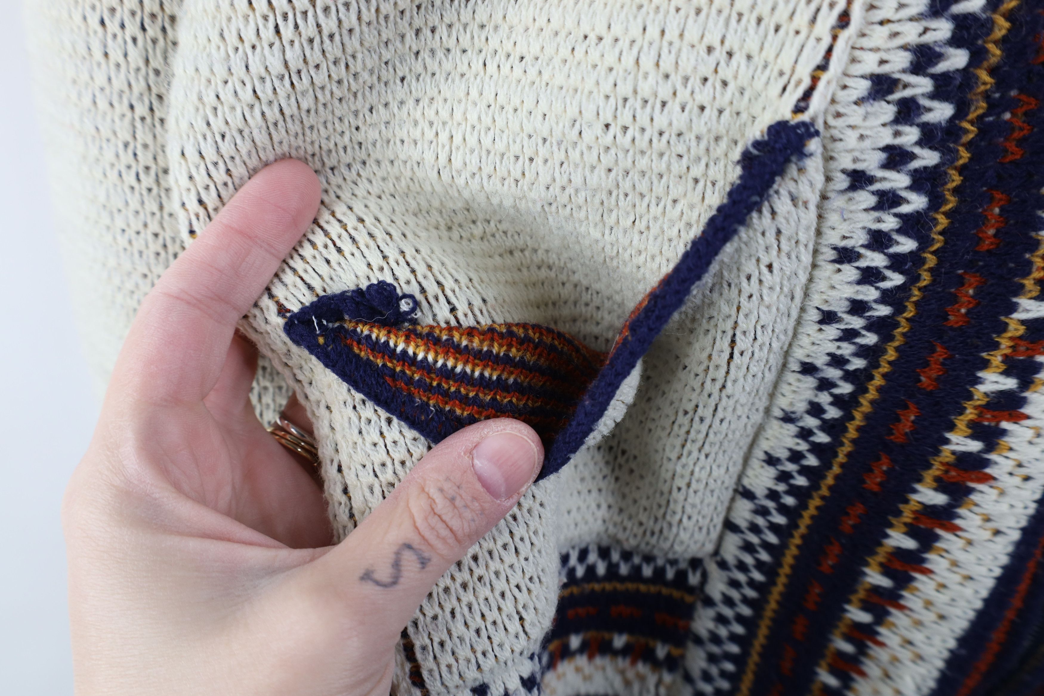 Vintage Vintage 70s Streetwear Fair Isle Full Zip Hoodie Sweater Size S / US 4 / IT 40 - 8 Thumbnail
