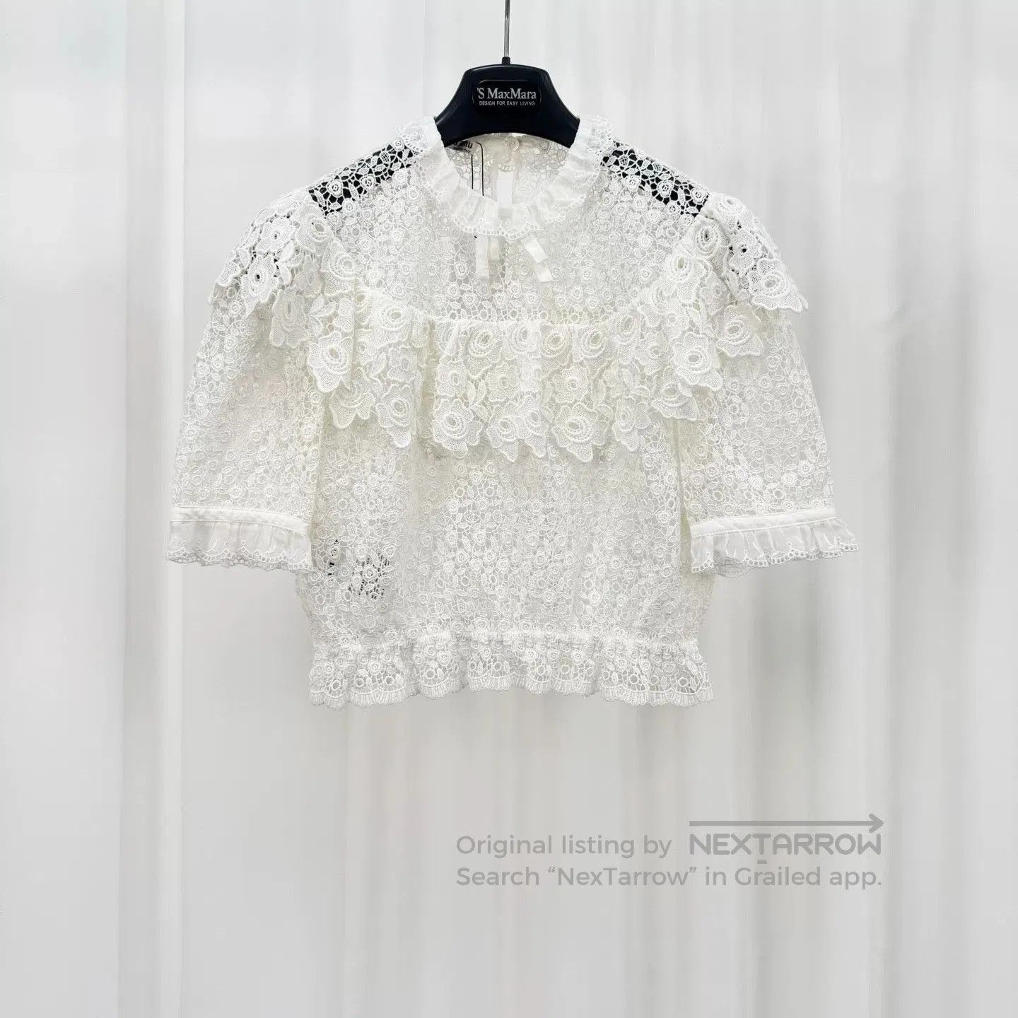 Miu Miu Miu Miu Lace Bow Top in White. Size US S / EU 44-46 / 1 - 1 Thumbnail