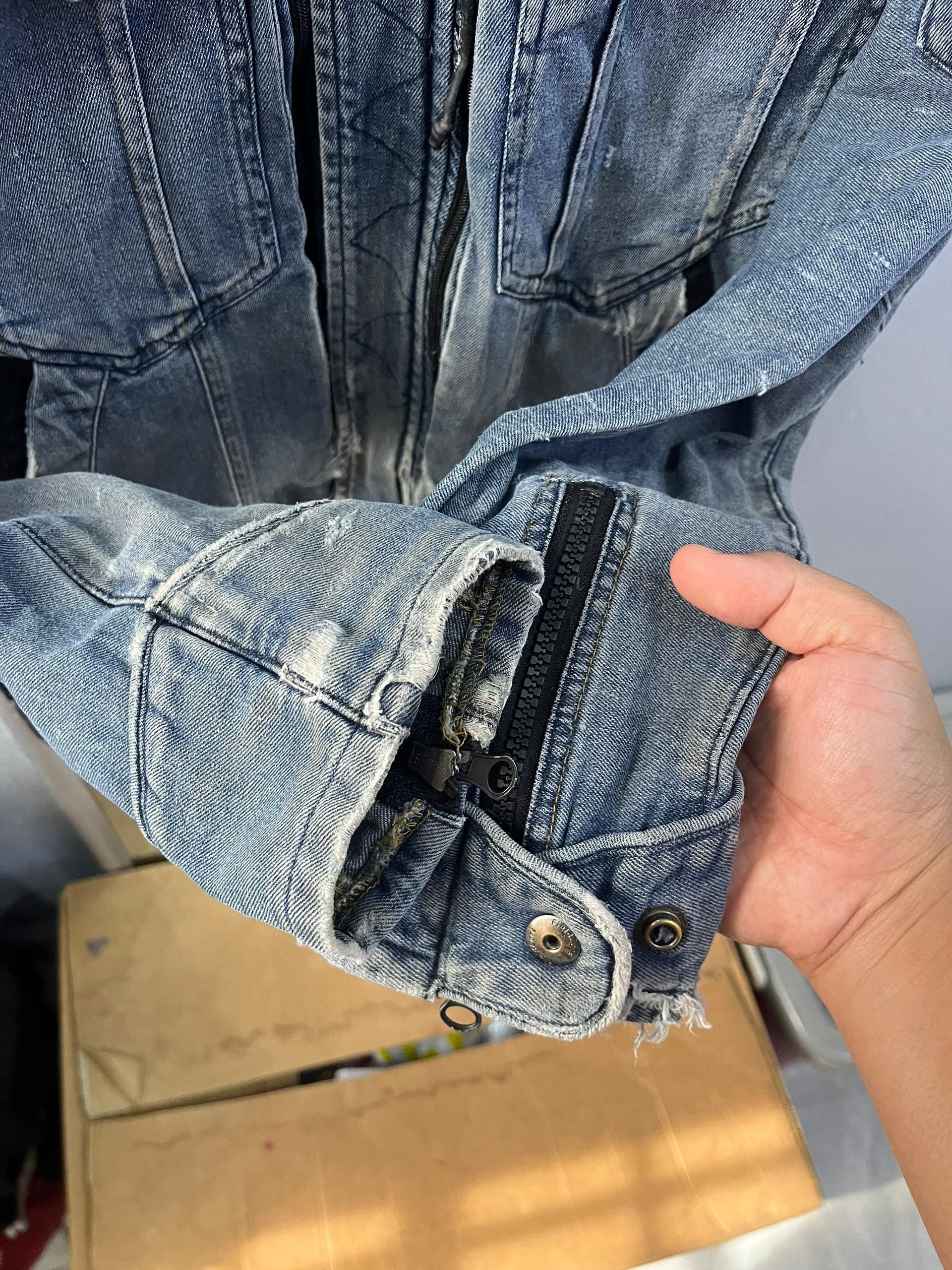 Japanese Brand FieldCore Distressed Workwear Denim Jacket Hidden Hood Size US M / EU 48-50 / 2 - 7 Thumbnail