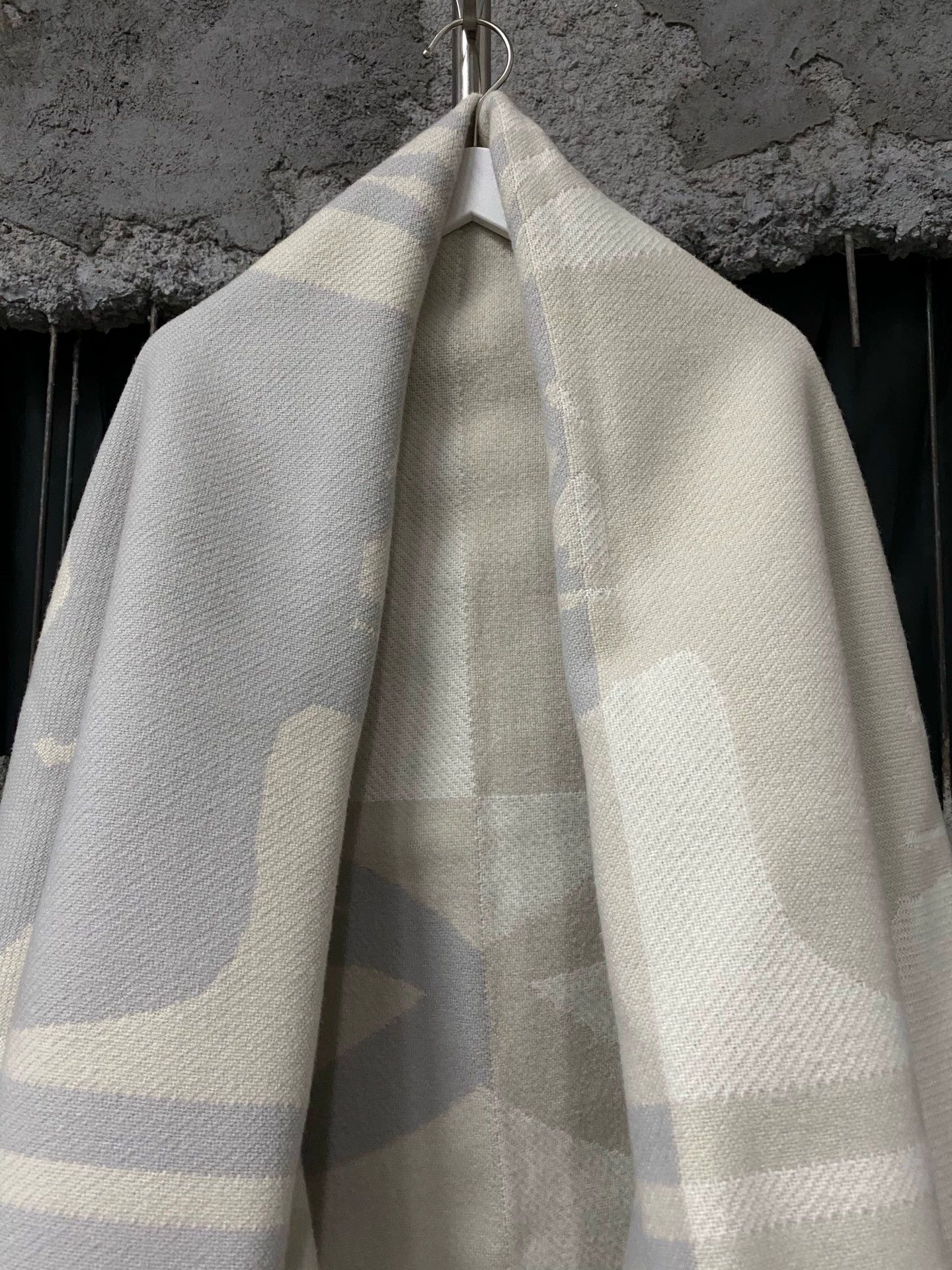 Hermes Hermes New 135x170 Blanket Size ONE SIZE - 3 Thumbnail