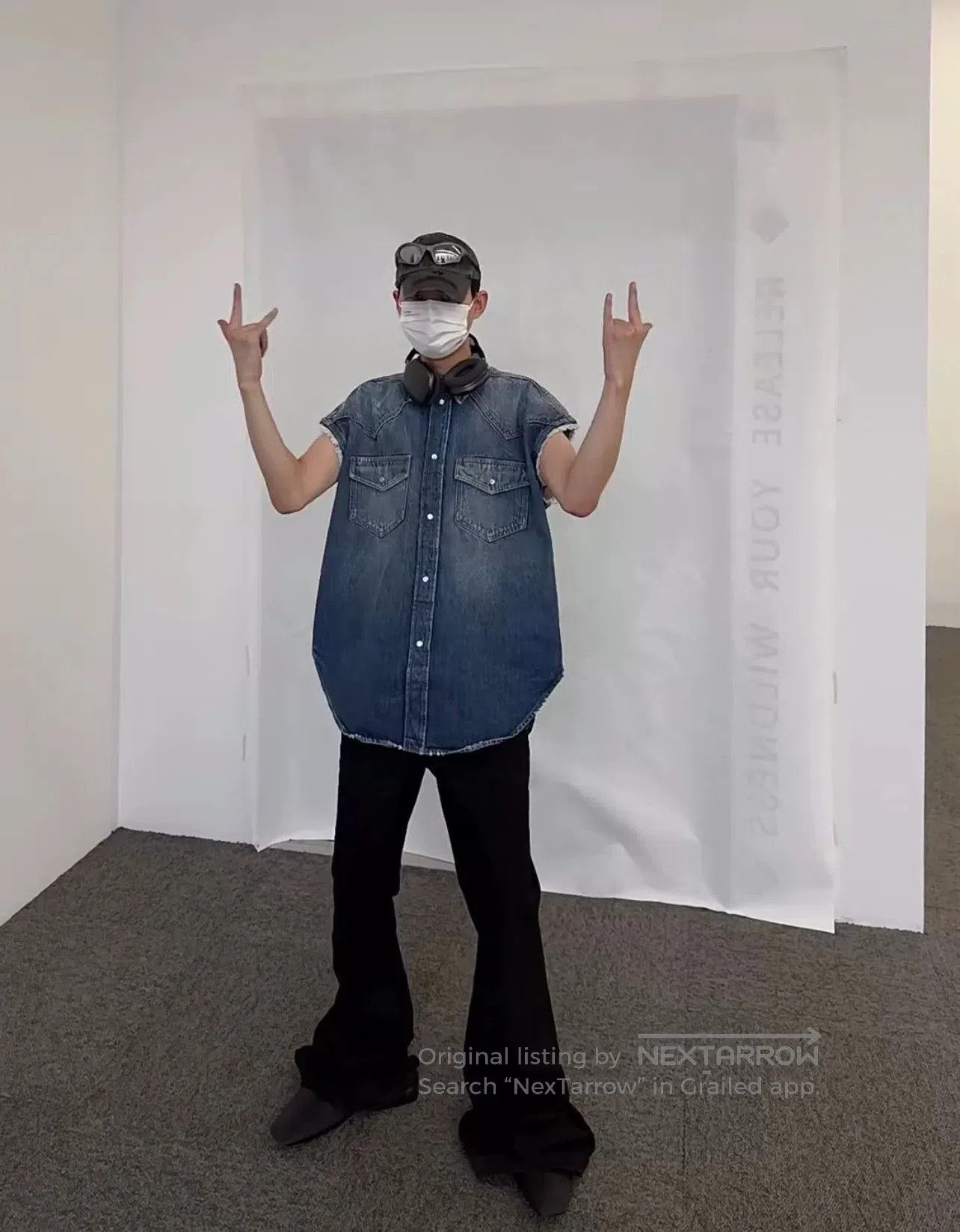 Balenciaga Balenciaga Beaded Washed Denim Vest. Size XS / US 0-2 / IT 36-38 - 7 Thumbnail