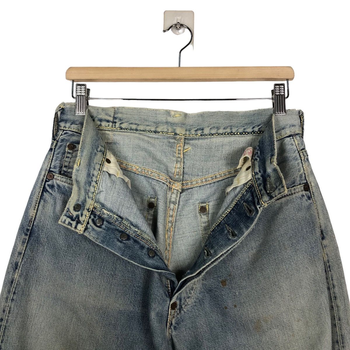 Evisu VINTAGE EVISU MADE IN JAPAN DISTRESSED DENIM JEANS RED LINE Size US 30 / EU 46 - 17 Thumbnail