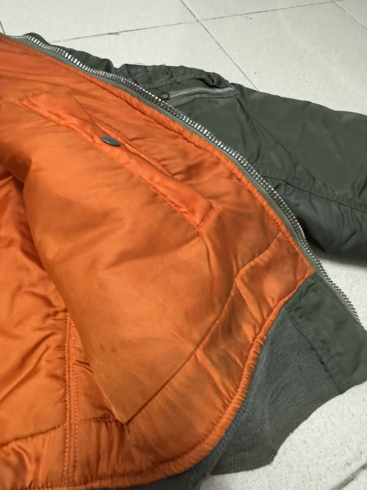 Alpha Industries 1970s ALPHA INDUSTRIES MA-1 BOMBER JACKET US AIR FORCE Size US M / EU 48-50 / 2 - 15 Thumbnail