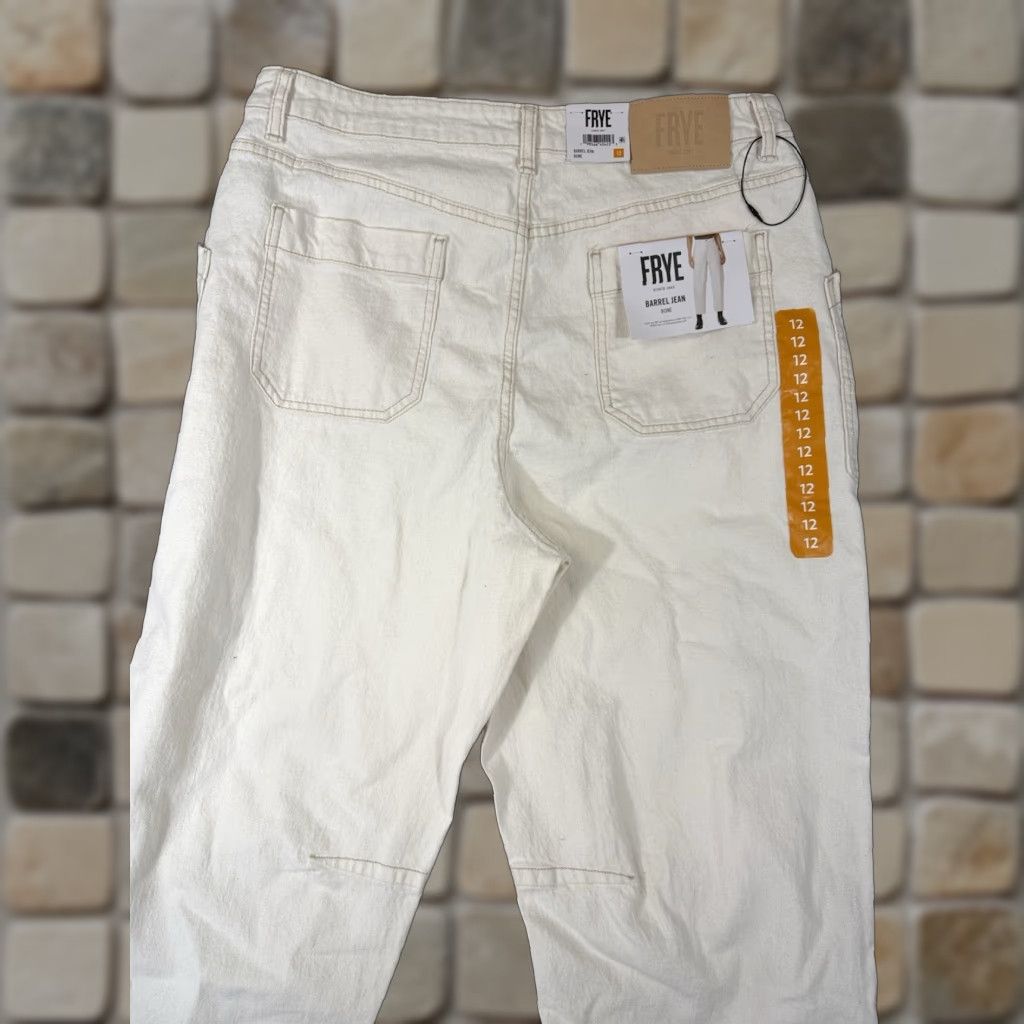 Frye Frye Jeans Barrel Ankle Womens 12 Ivory Stretch Button Fly High Rise NWT Vintage No Size 34" / US 12 / IT 48 - 1 Thumbnail