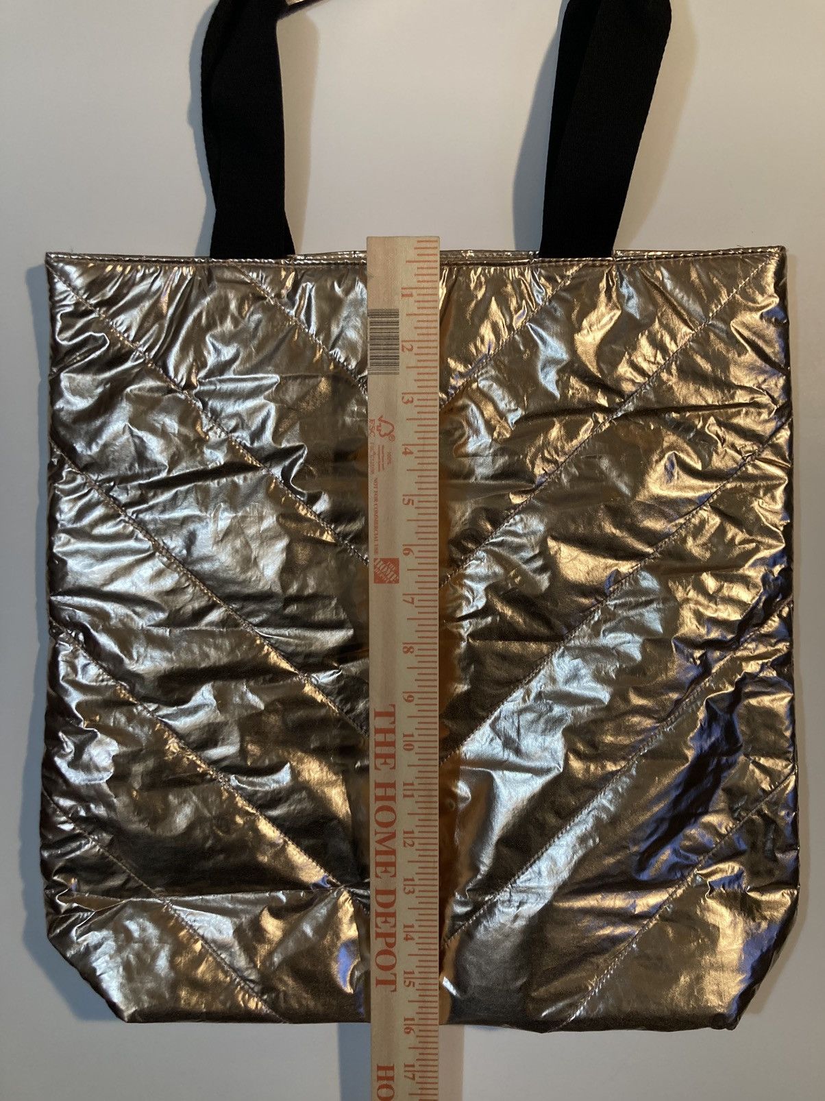 Designer × Victoria's Secret Victoria Secret Metallic Puffer Tote Bag Over Night Bag Y2K Size ONE SIZE - 6 Thumbnail