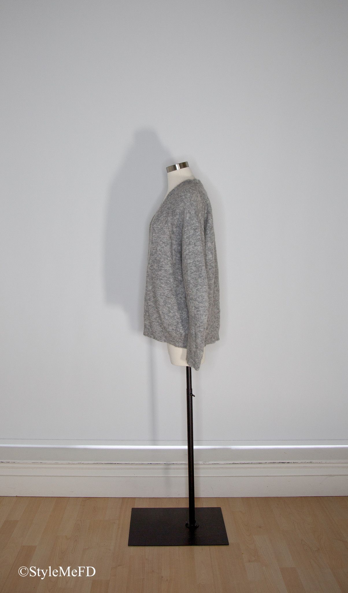 Acne Studios Acne Studios "Deborah" Gray V Neck Sweater Size M / US 6-8 / IT 42-44 - 2 Thumbnail