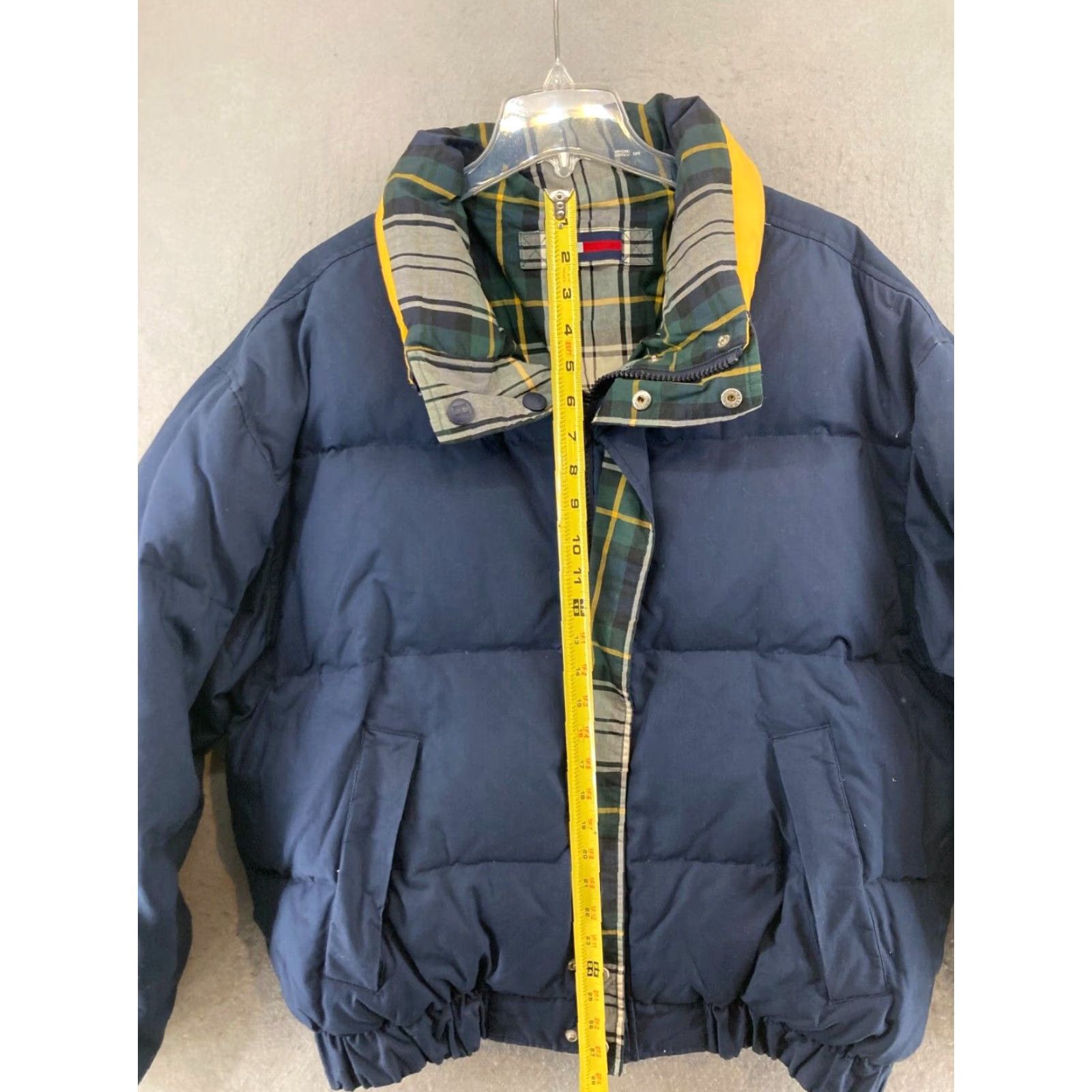 Tommy Hilfiger VINTAGE Tommy Hilfiger Reversible Puffer Jacket XL Blue Plaid Preppy Mens Size US XL / EU 56 / 4 - 3 Thumbnail