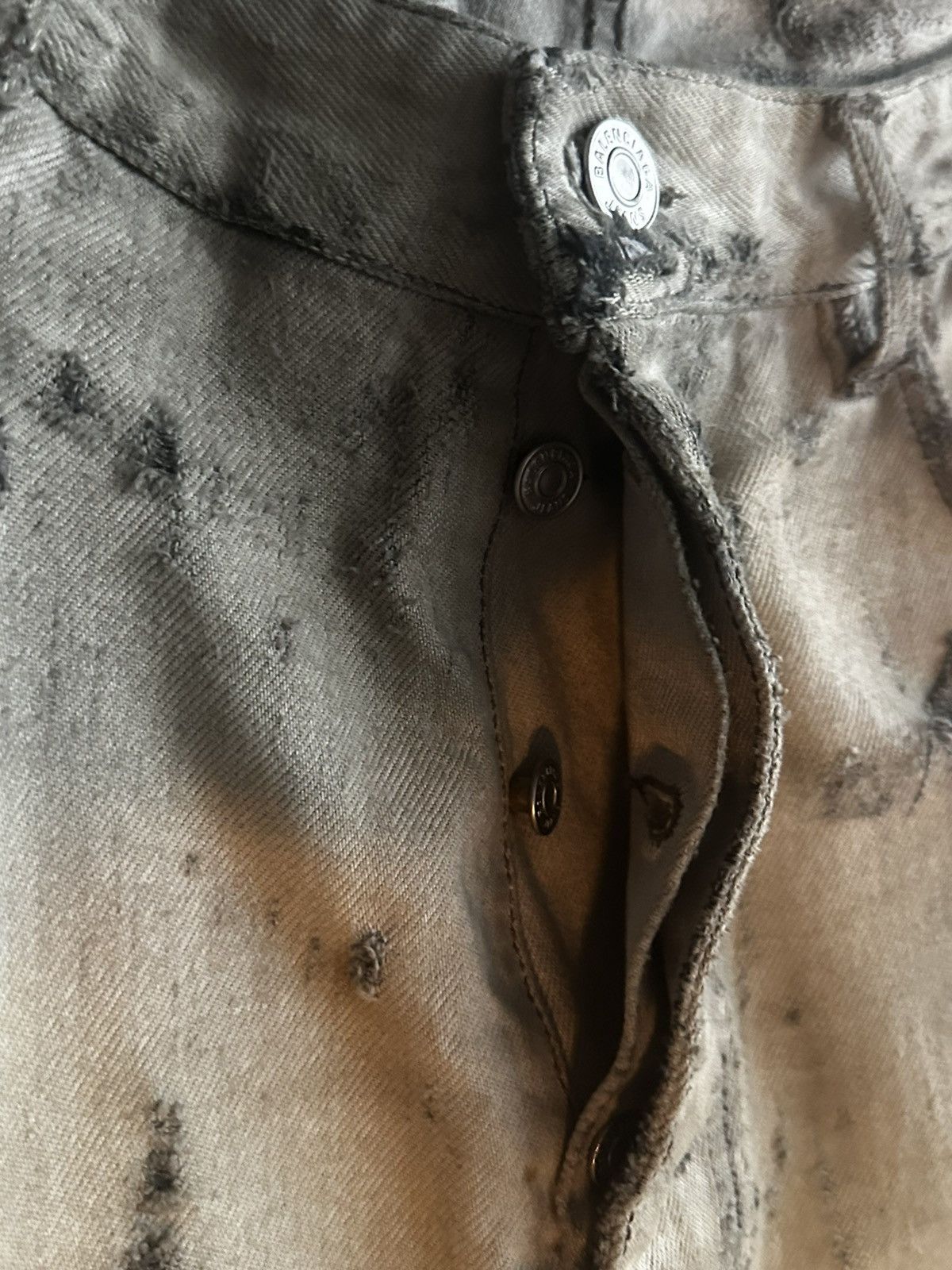 Balenciaga 1/1 sample Mudshow Super Destroyed Jeans White Sz. M Size US 34 / EU 50 - 8 Thumbnail