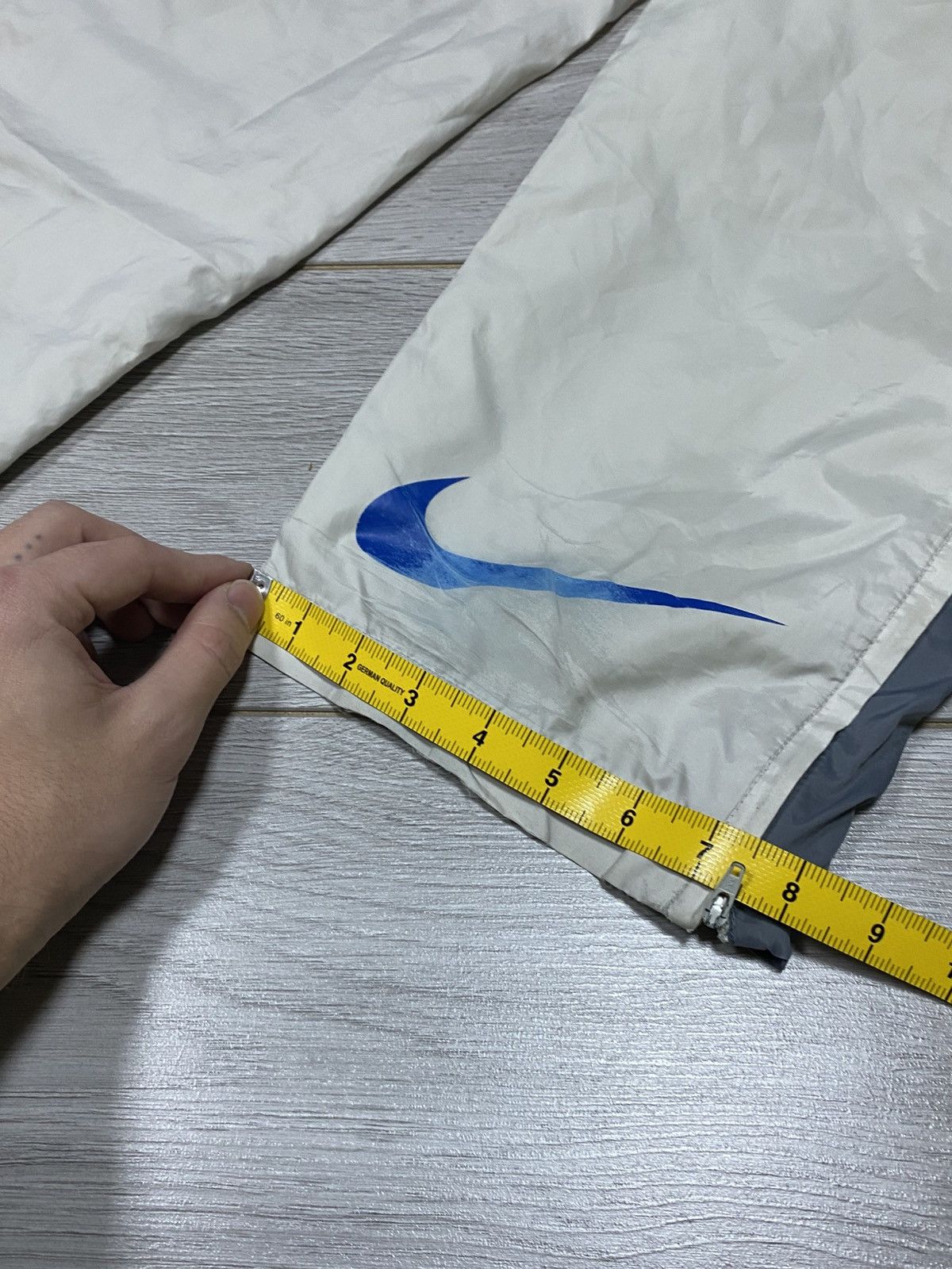 Nike Nike vintage parachute nylon big swoosh pants stripes Size US 30 / EU 46 - 14 Thumbnail