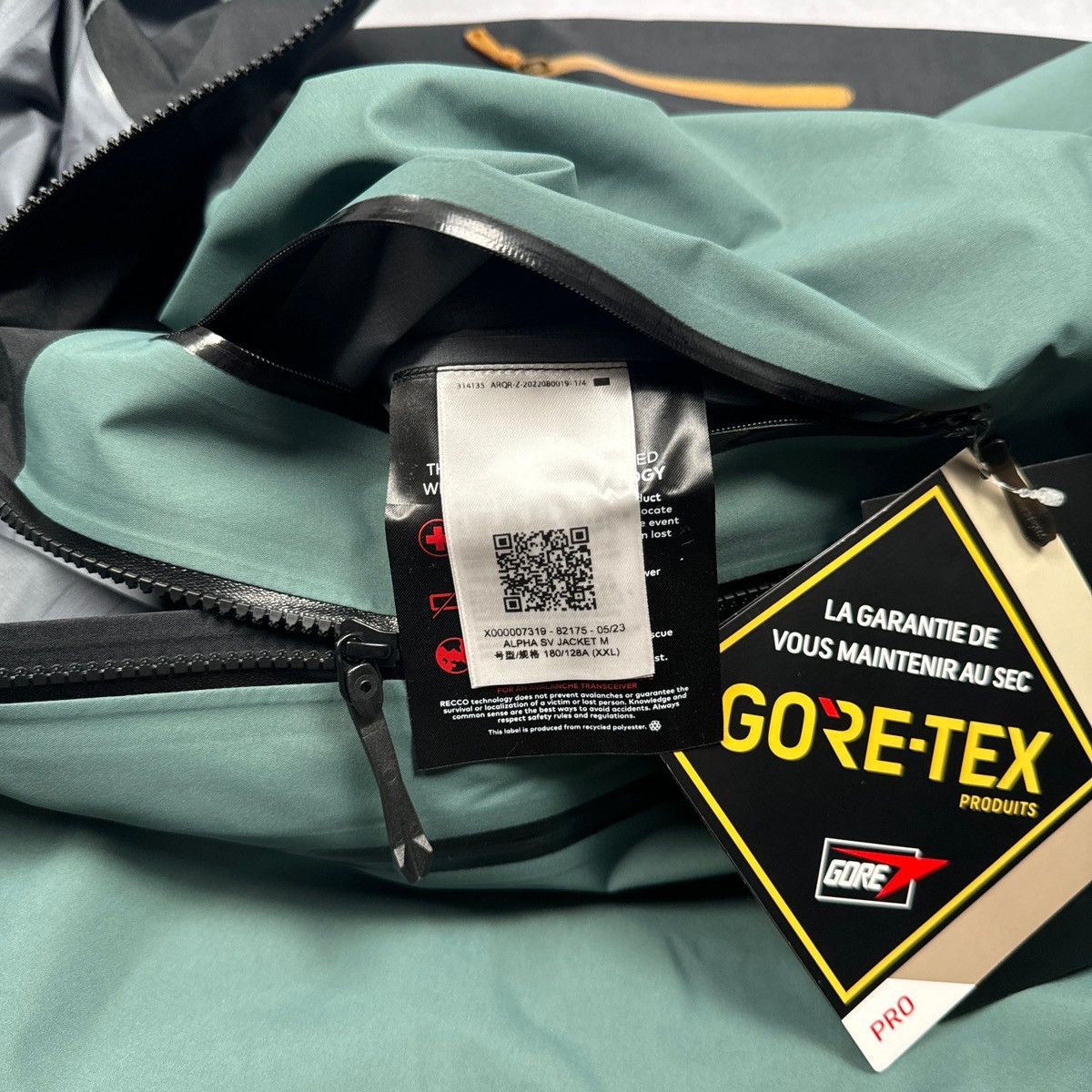 Gore-Tex Alpha SV Jacket Dark Magic 24K