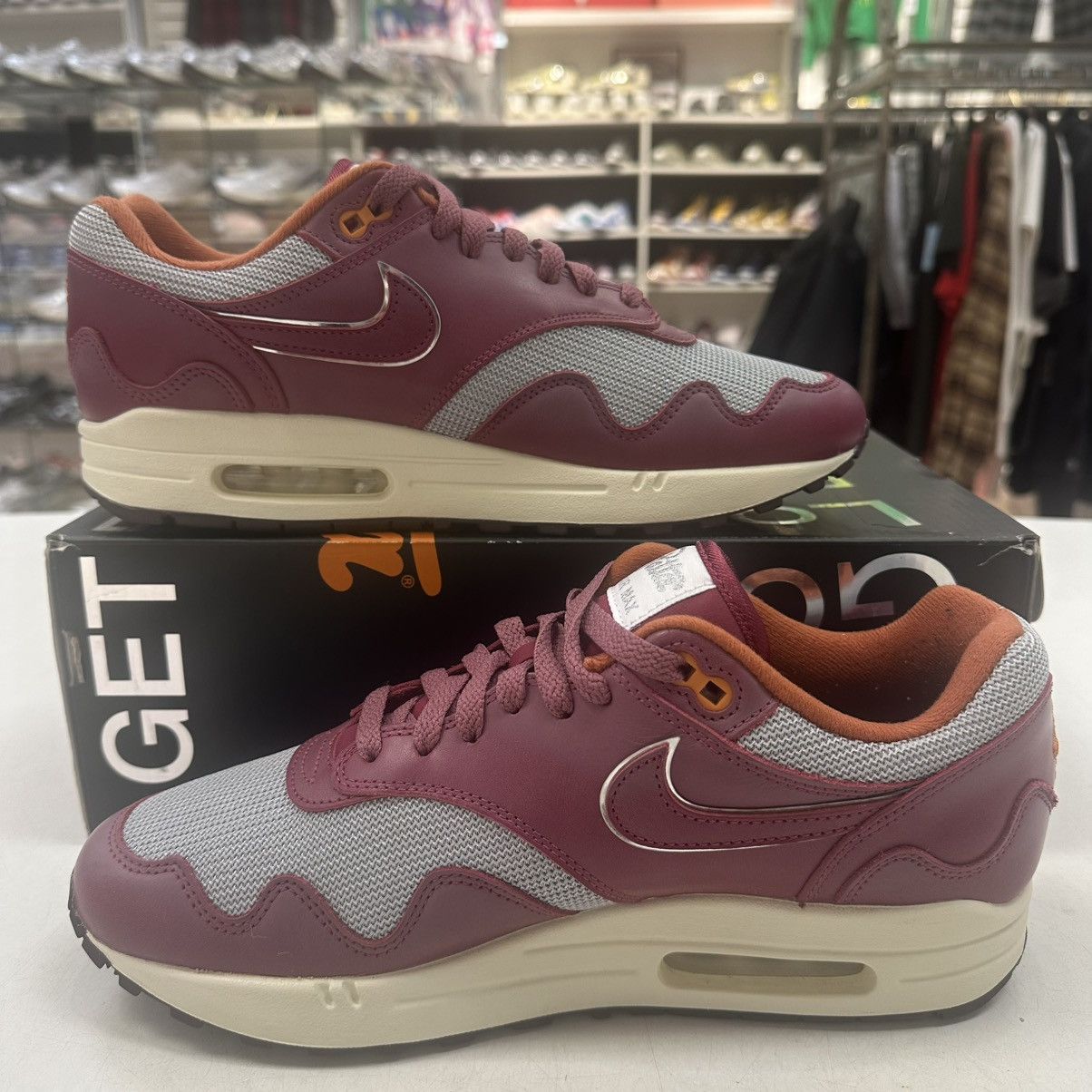 Nike × Patta Size 9.5 - Nike x Patta Air Max 1 Maroon - DO9549-001 Size US 9.5 / EU 42-43 - 2 Thumbnail