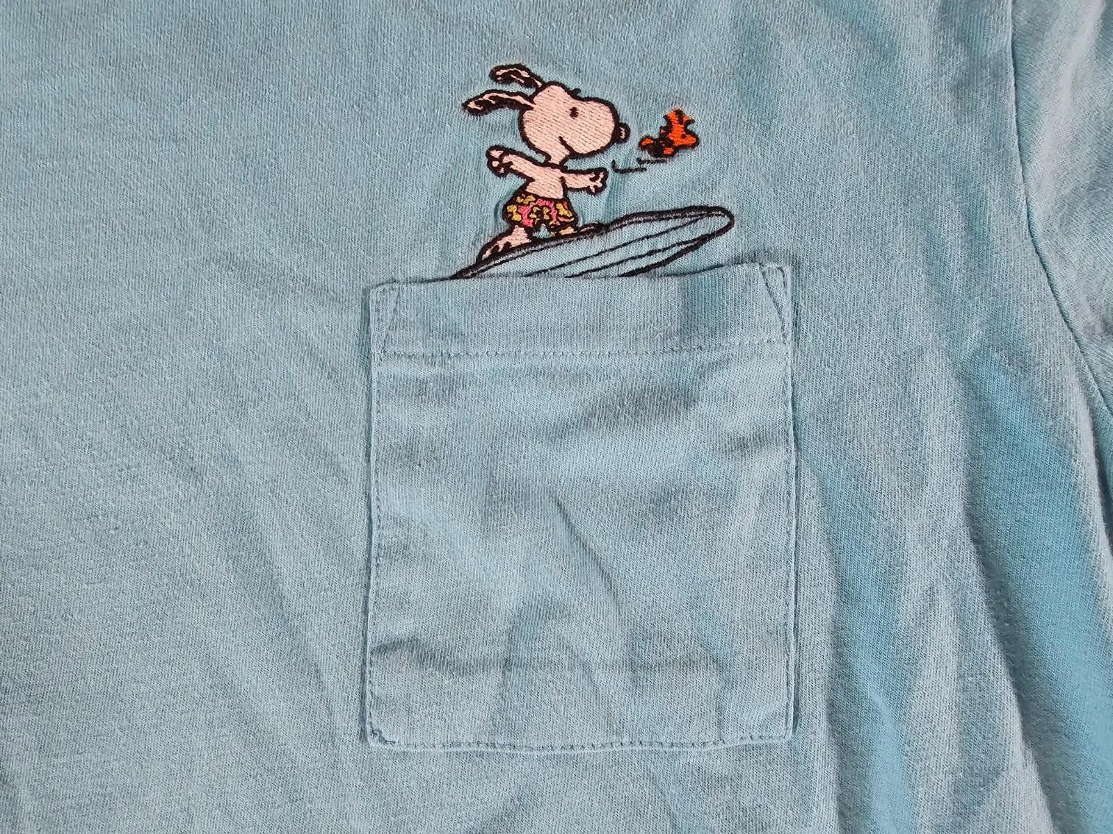 American Eagle Outfitters American Eagle Tailgate Surfing Snoopy Pocket XS Tshirt Size US XS / EU 42 / 0 - 2 Thumbnail