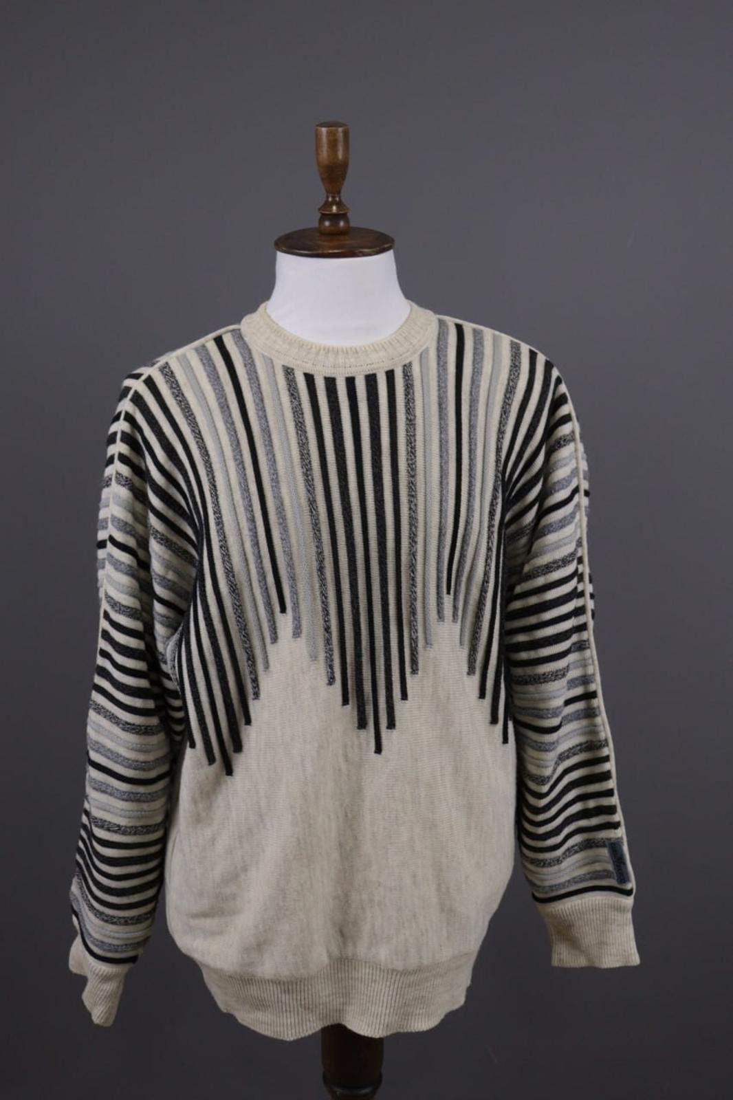Carlo Colucci Carlo Colucci Personality Beige Sweatshirt Sweater Size 54 Size US M / EU 48-50 / 2 - 1 Thumbnail