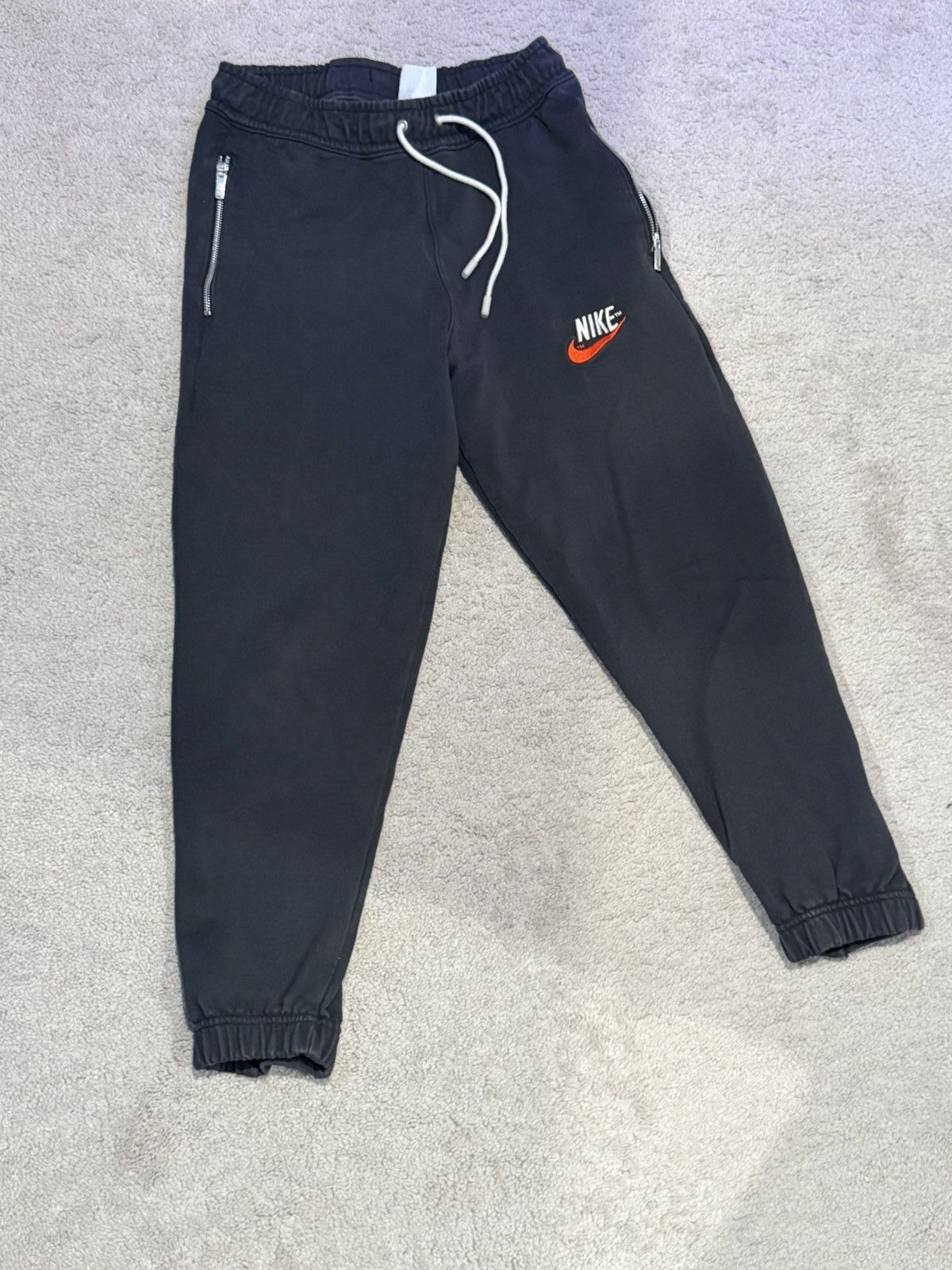 Nike Nike Sweatpants Size US 28 / EU 44 - 1 Thumbnail
