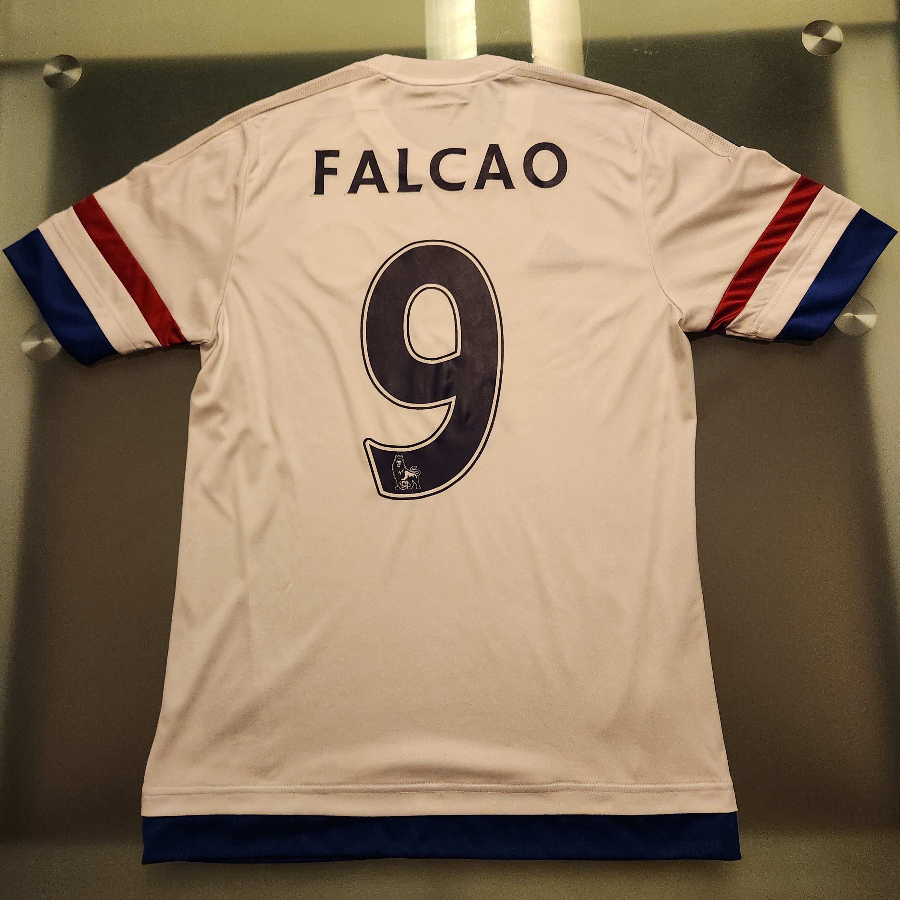 Adidas Authentic Retro Chelsea FALCAO 2015-2016 15/16 Away Jersey Size US S / EU 44-46 / 1 - 1 Thumbnail
