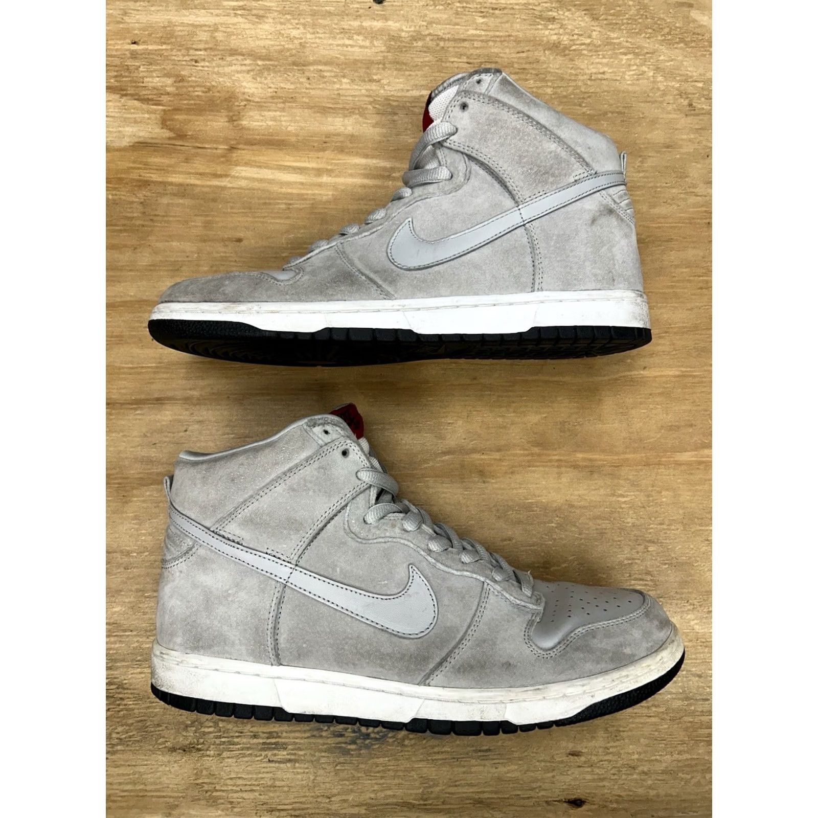 Nike VINTAGE Nike SB Dunk High Pee Wee Herman Size 10 Mens Grey Heather/Grey Heather 2007 Dunks Rare Skate Shoes Size US 9 / EU 42 - 2 Thumbnail