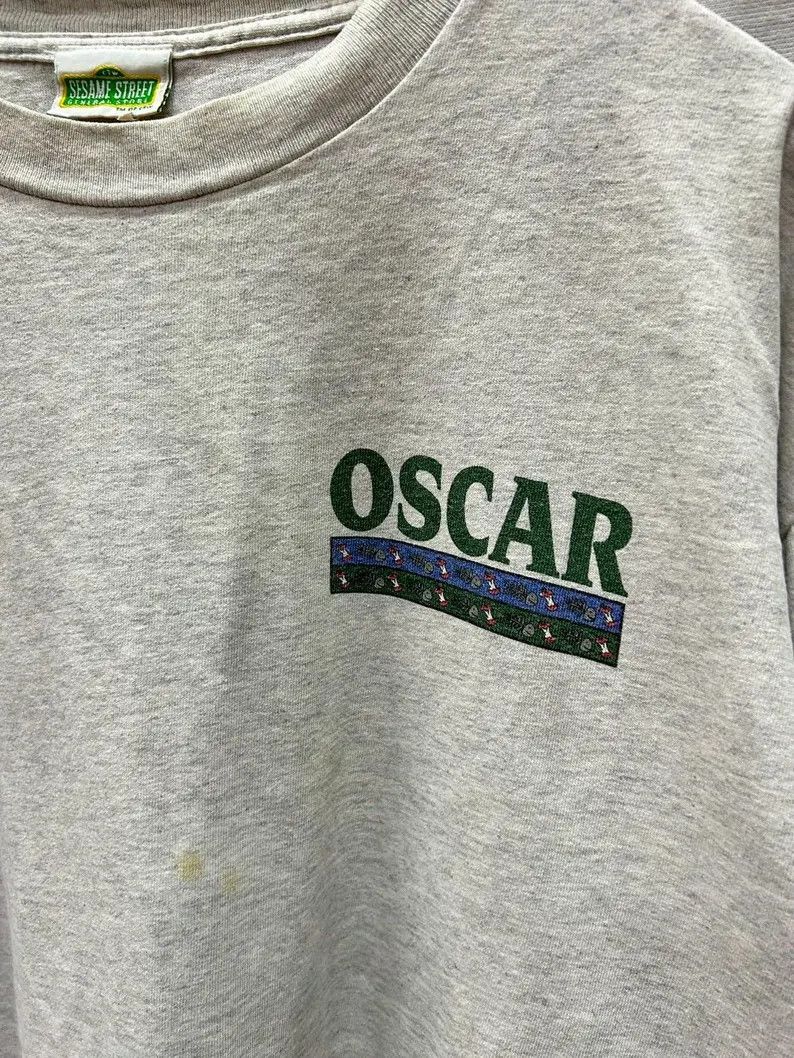 Vintage Vintage 90s Oscar Sesame Street tshirt size XL Size US XL / EU 56 / 4 - 5 Thumbnail