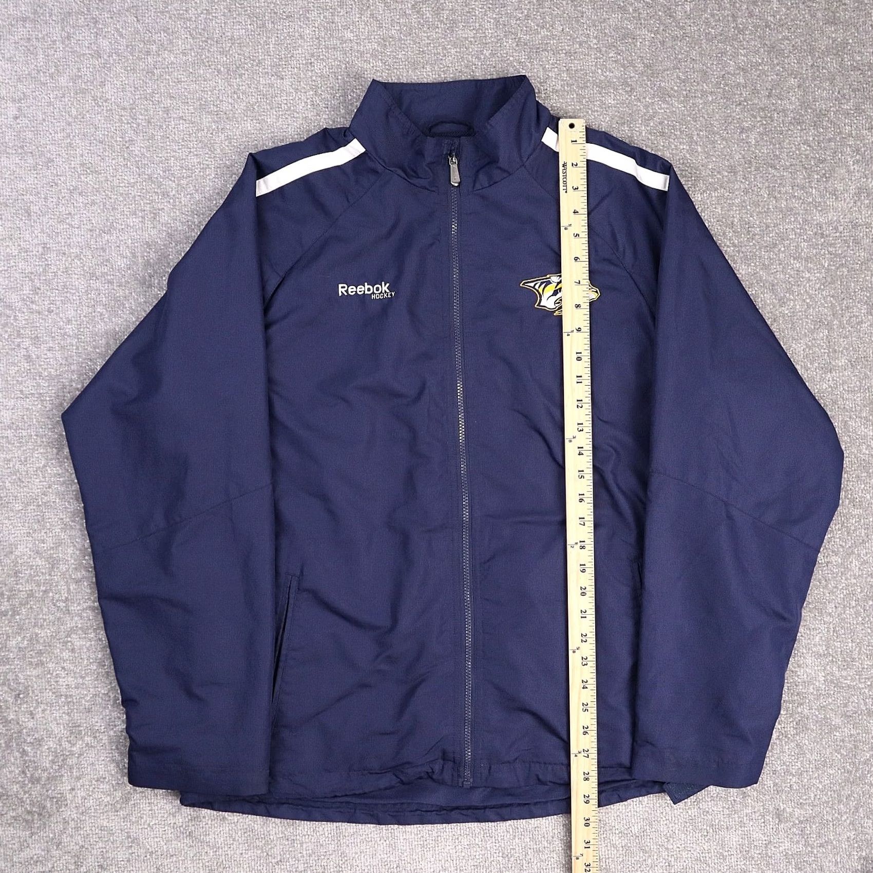 Reebok NHL Reebok Nashville Predators Large Blue Long Sleeve Zip Jacket Size US L / EU 52-54 / 3 - 3 Thumbnail