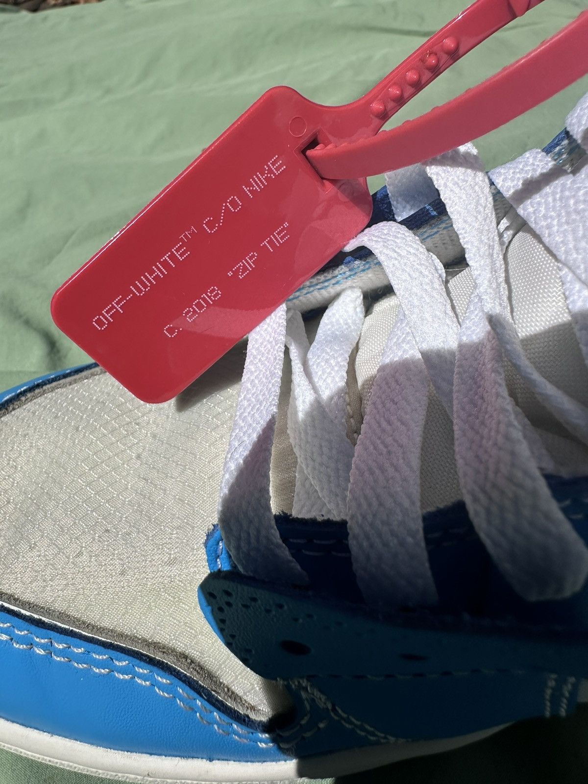 Jordan Brand *Final Price Drop* Air Jordan 1 OFFWHITE UNC Size US 11 / EU 44 - 20 Thumbnail