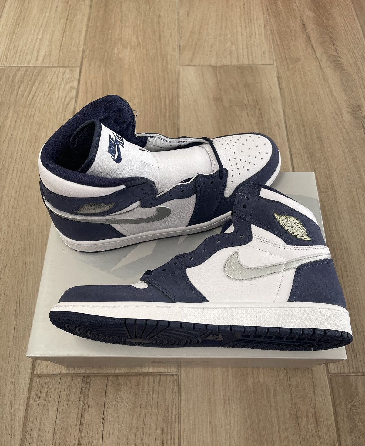 Jordan Brand Jordan 1 Retro High CO.JP Midnight Navy 2020 Size US 10.5 / EU 43-44 - 1 Thumbnail