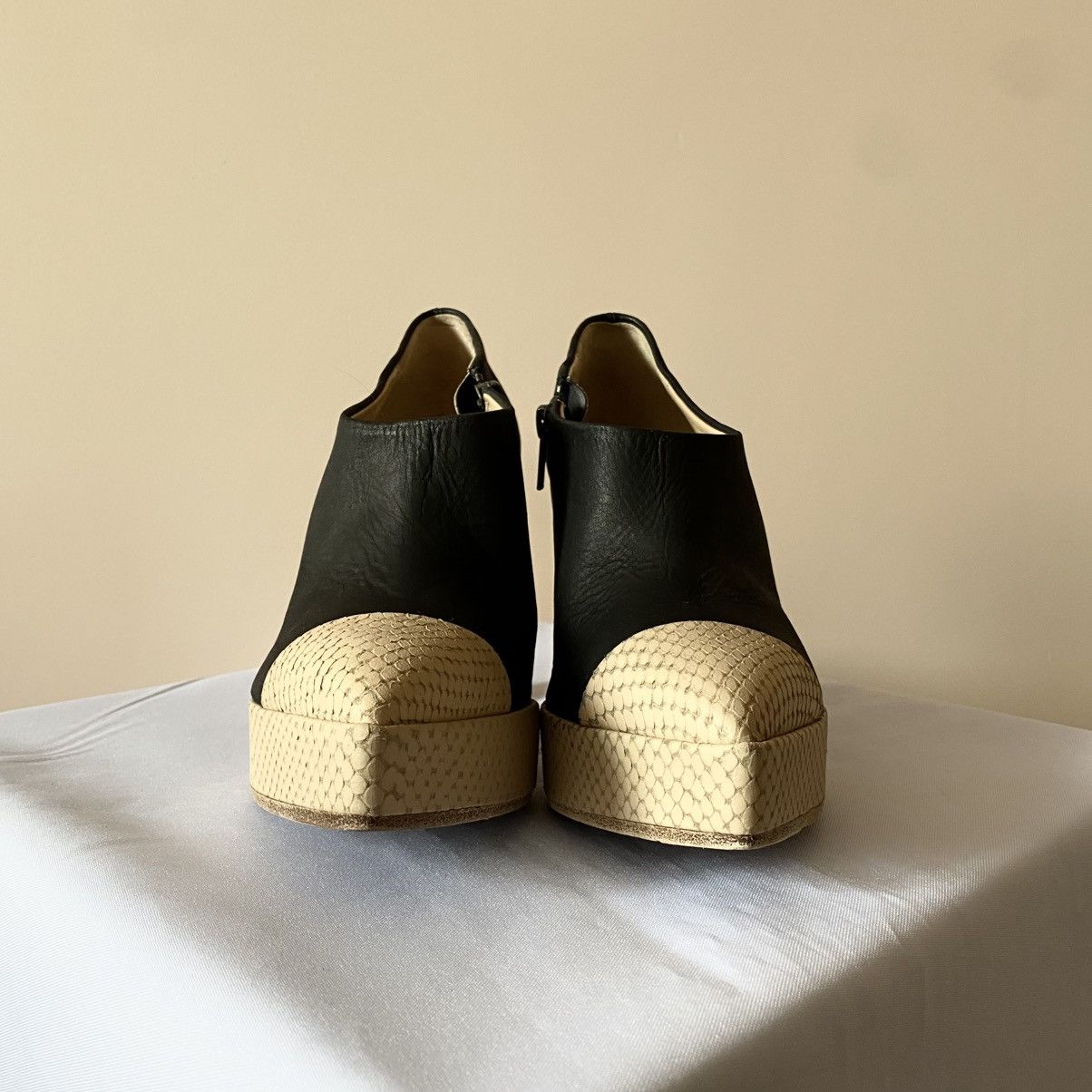 Acne Studios Acne Studios Black Snake Skin Heels Boots Office Vibe Y2K Size US 7 / IT 37 - 3 Thumbnail