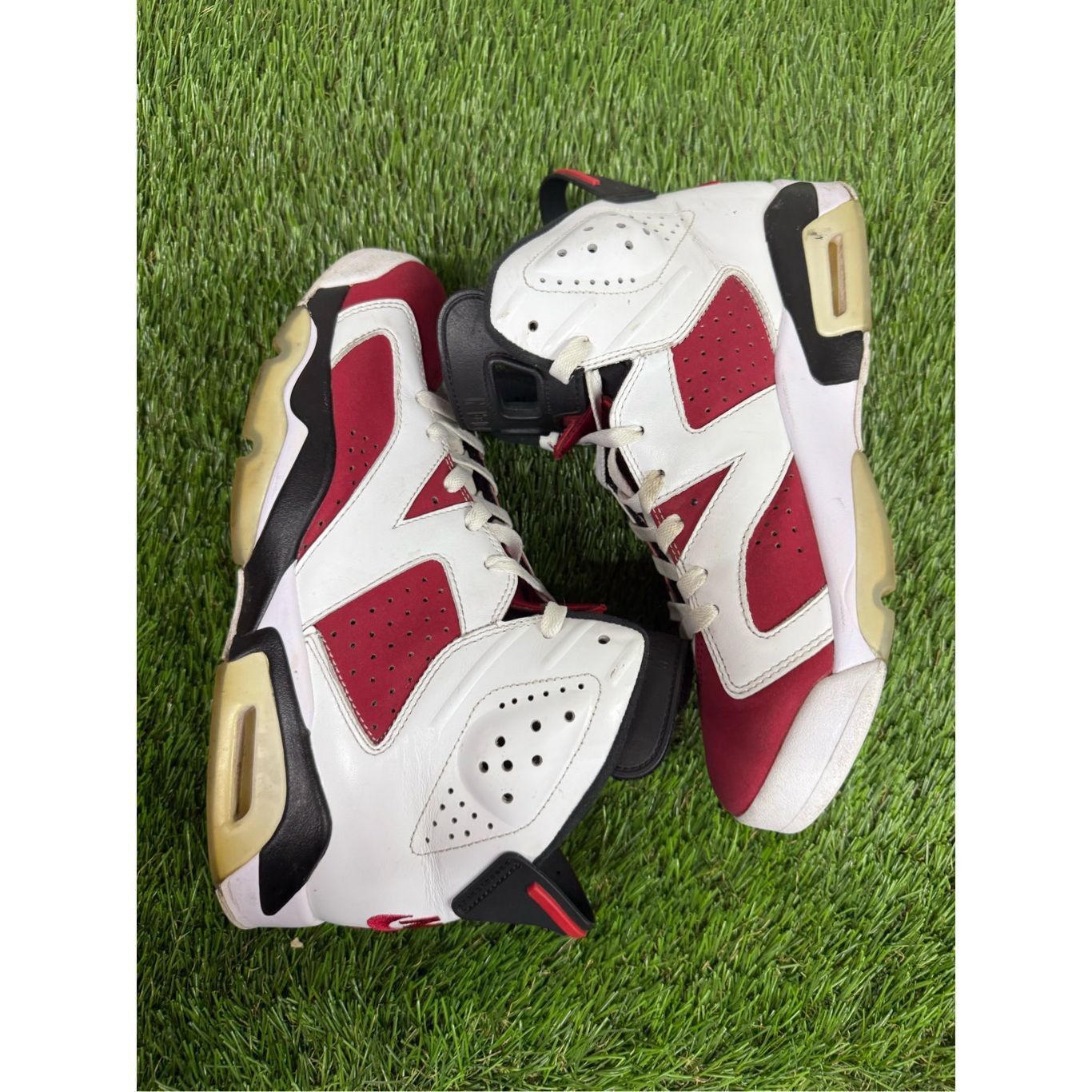 Jordan Brand Size 9 Nike Air Jordan 6 Retro OG Mid Carmine CT8529-106 CLE Size US 9 / EU 42 - 5 Thumbnail