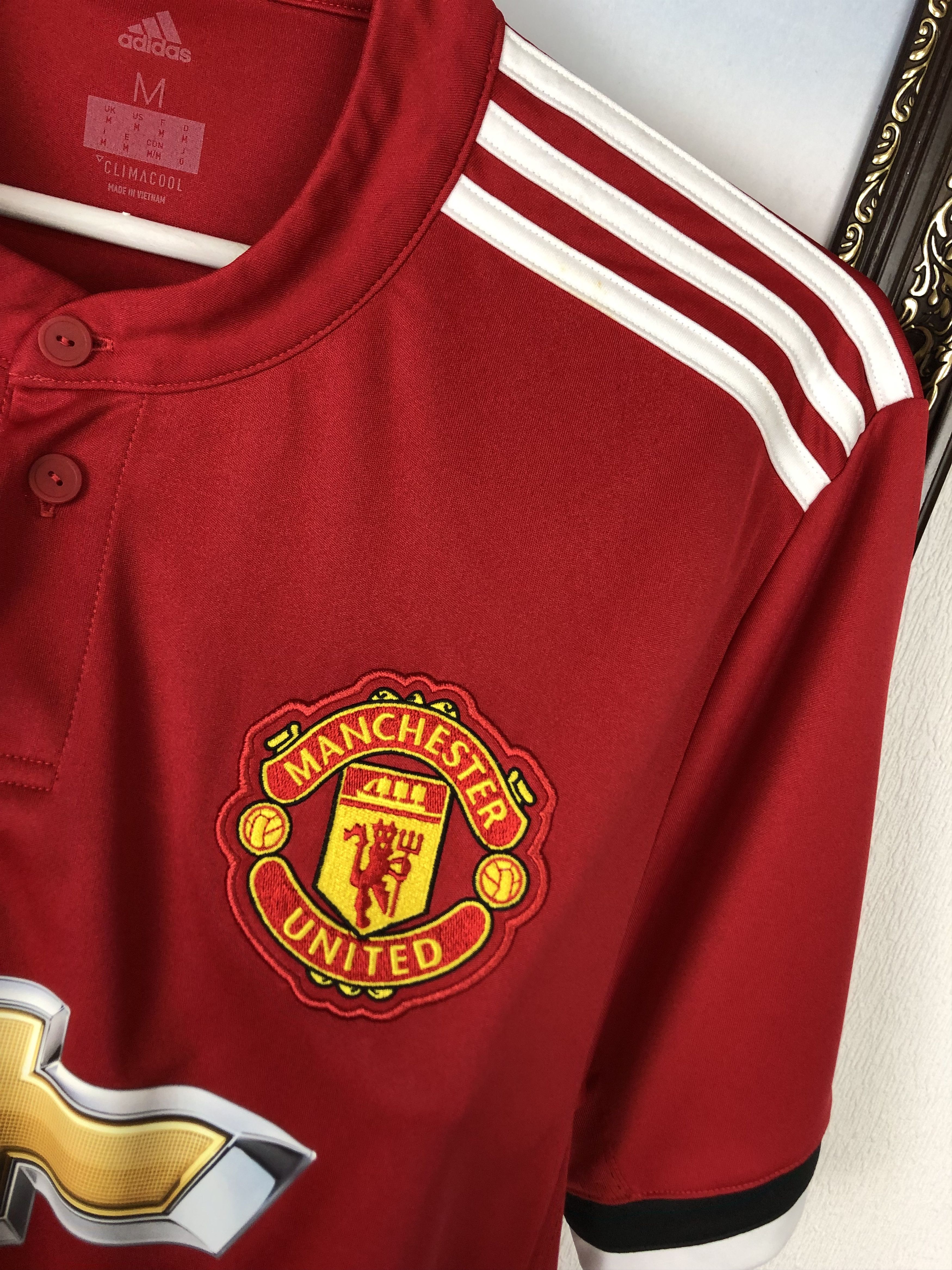 Adidas Manchester United Home football shirt 2017#2 Lindelof Adidas Size US M / EU 48-50 / 2 - 6 Thumbnail