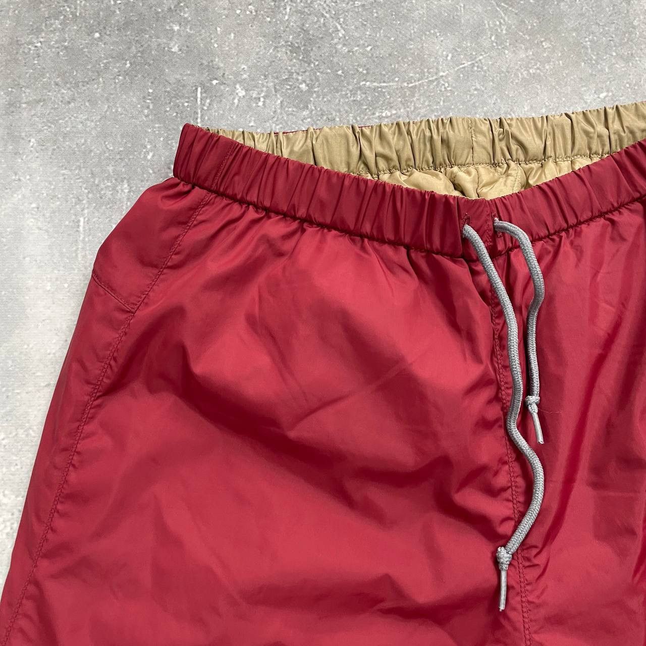 Japanese Brand × Montbell Montbell Reversible Thermawrap Shorts Women's Red/ Gold Size 26" / US 2 / IT 38 - 16 Thumbnail