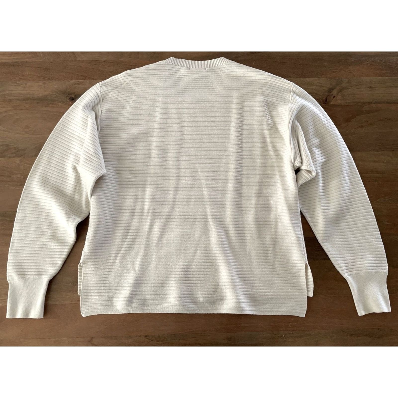 Good American Good American Crewneck Sweatshirt Size L Ivory Dolman Sleeve Pullover Knit Comfort Casual Womens - Modern City 90s style Size L / US 10 / IT 46 - 2 Thumbnail
